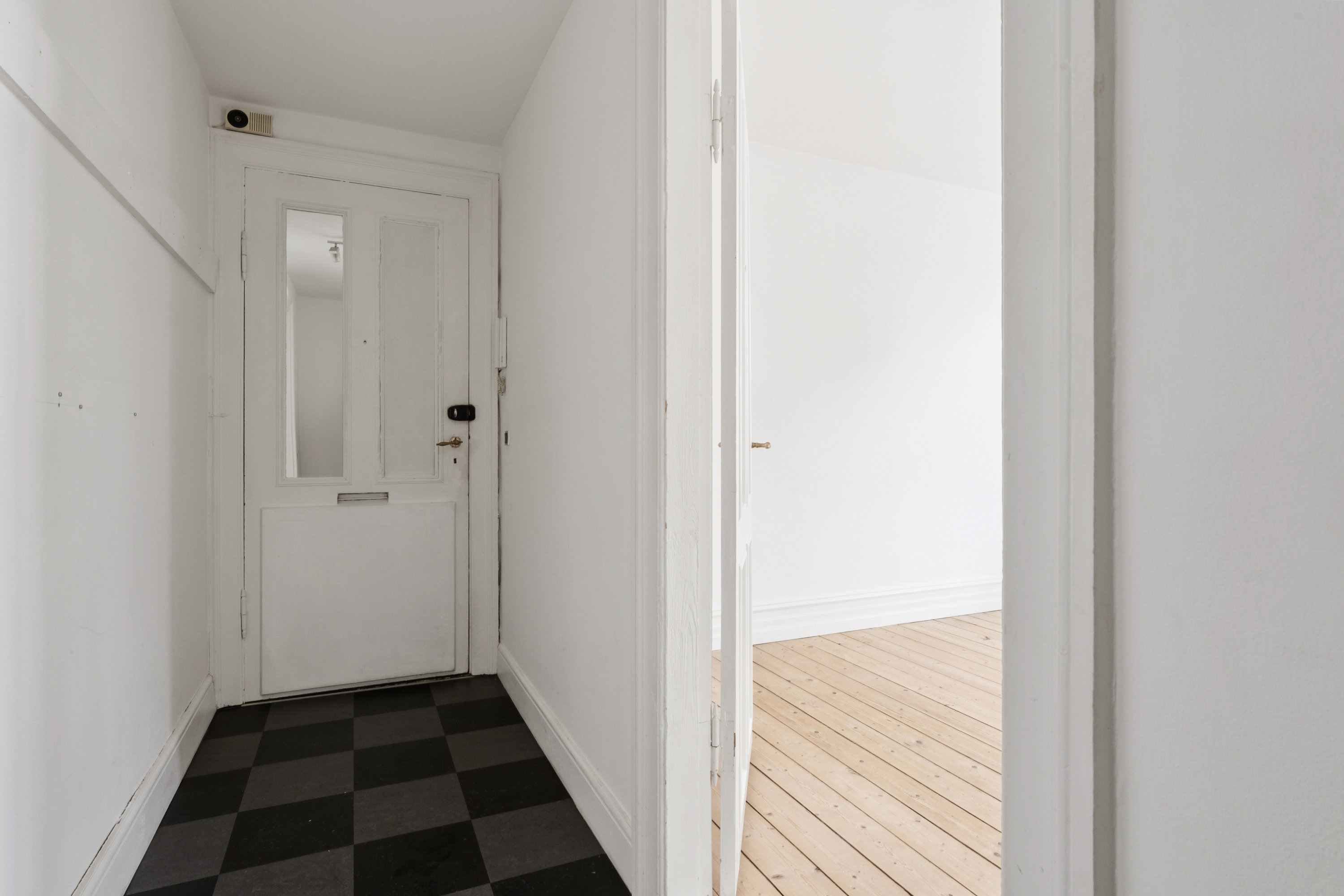 Fremhævet gang billede i fuldskærmstilstand. Billede af Egholmsgade 2, 2. tv., 9000 Aalborg