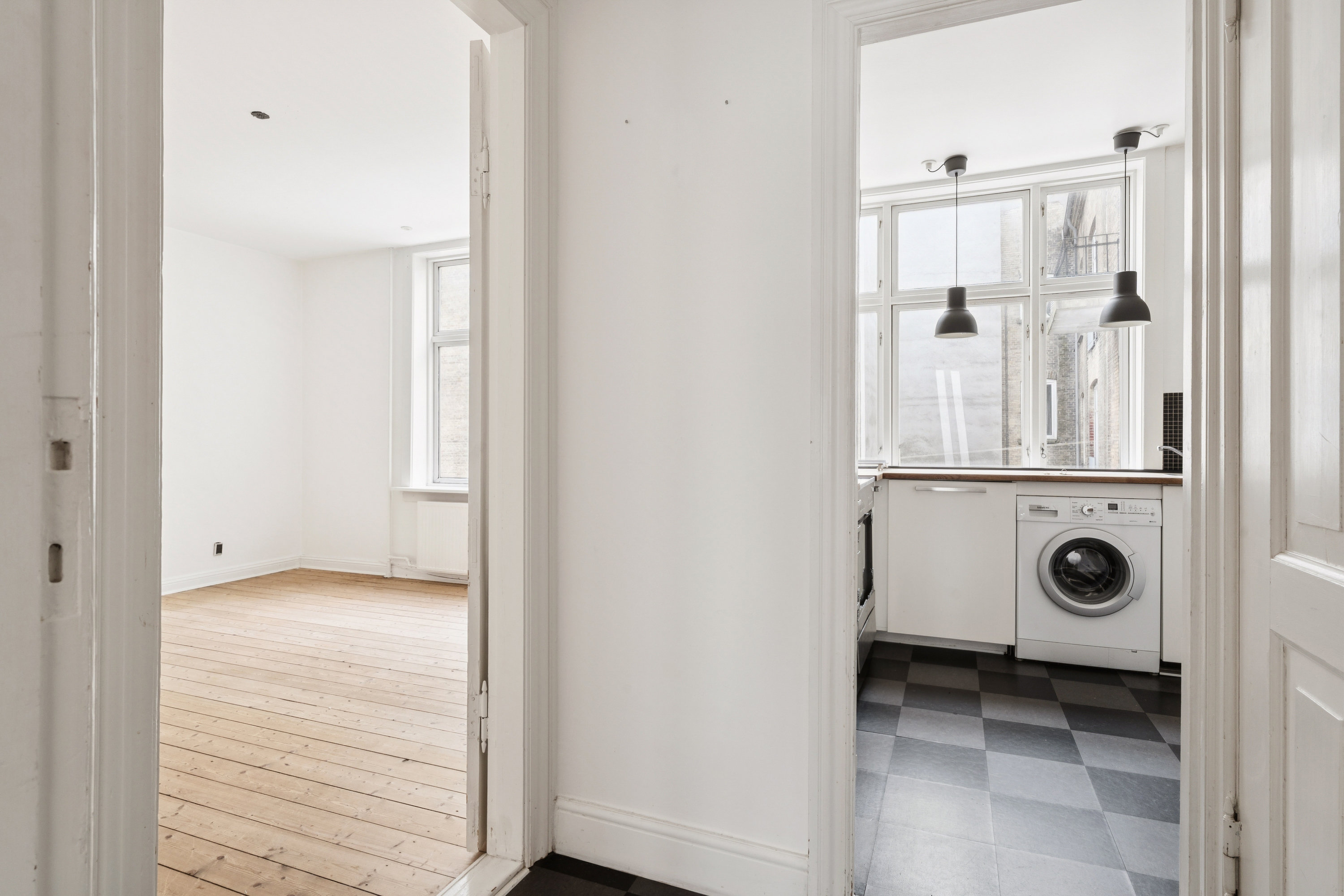 Fremhævet entré billede i fuldskærmstilstand. Billede af Egholmsgade 2, 2. tv., 9000 Aalborg