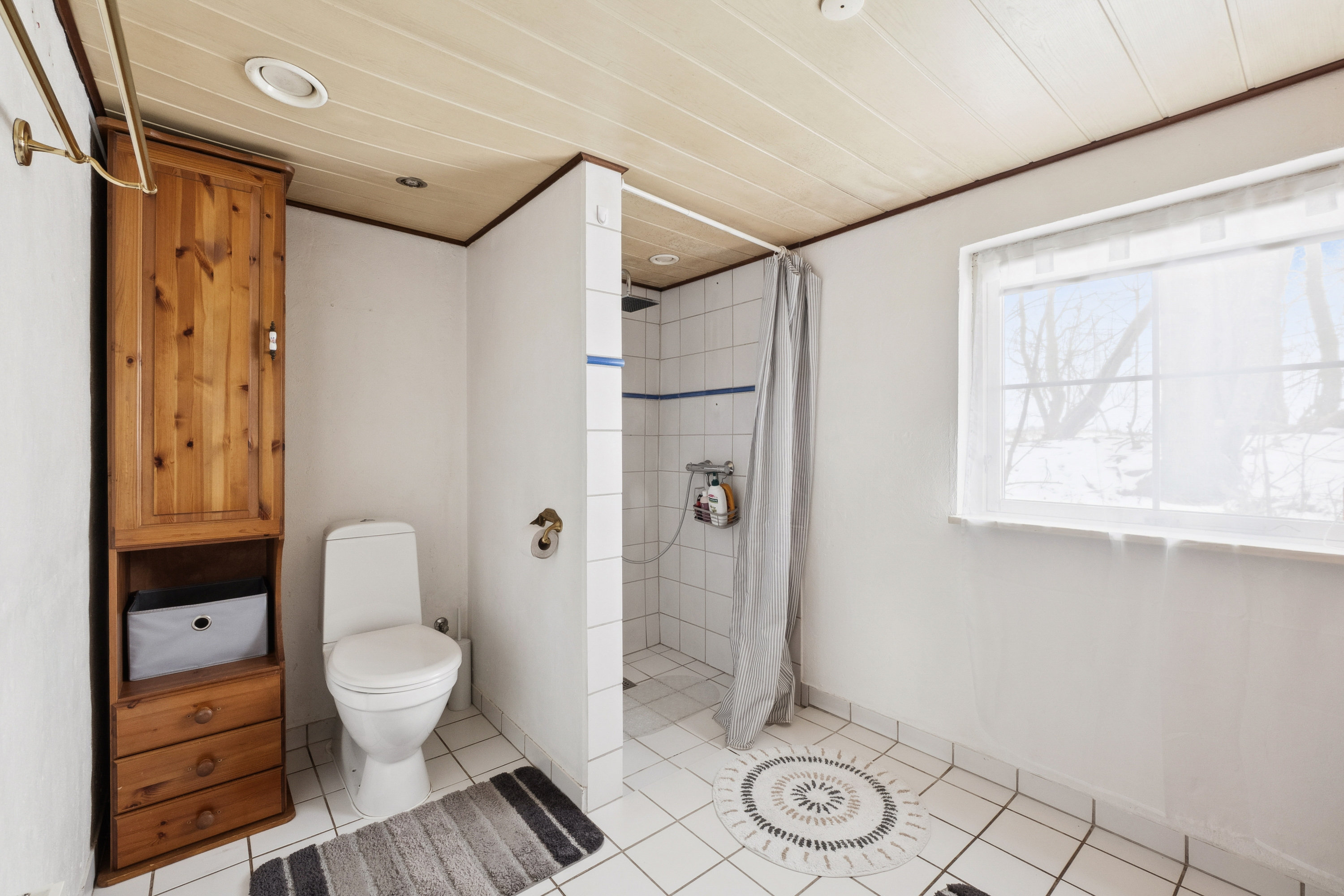 Fremhævet badeværelse billede i fuldskærmstilstand. Billede af Kalundborgvej 20, Vejerslev, 7980 Vils