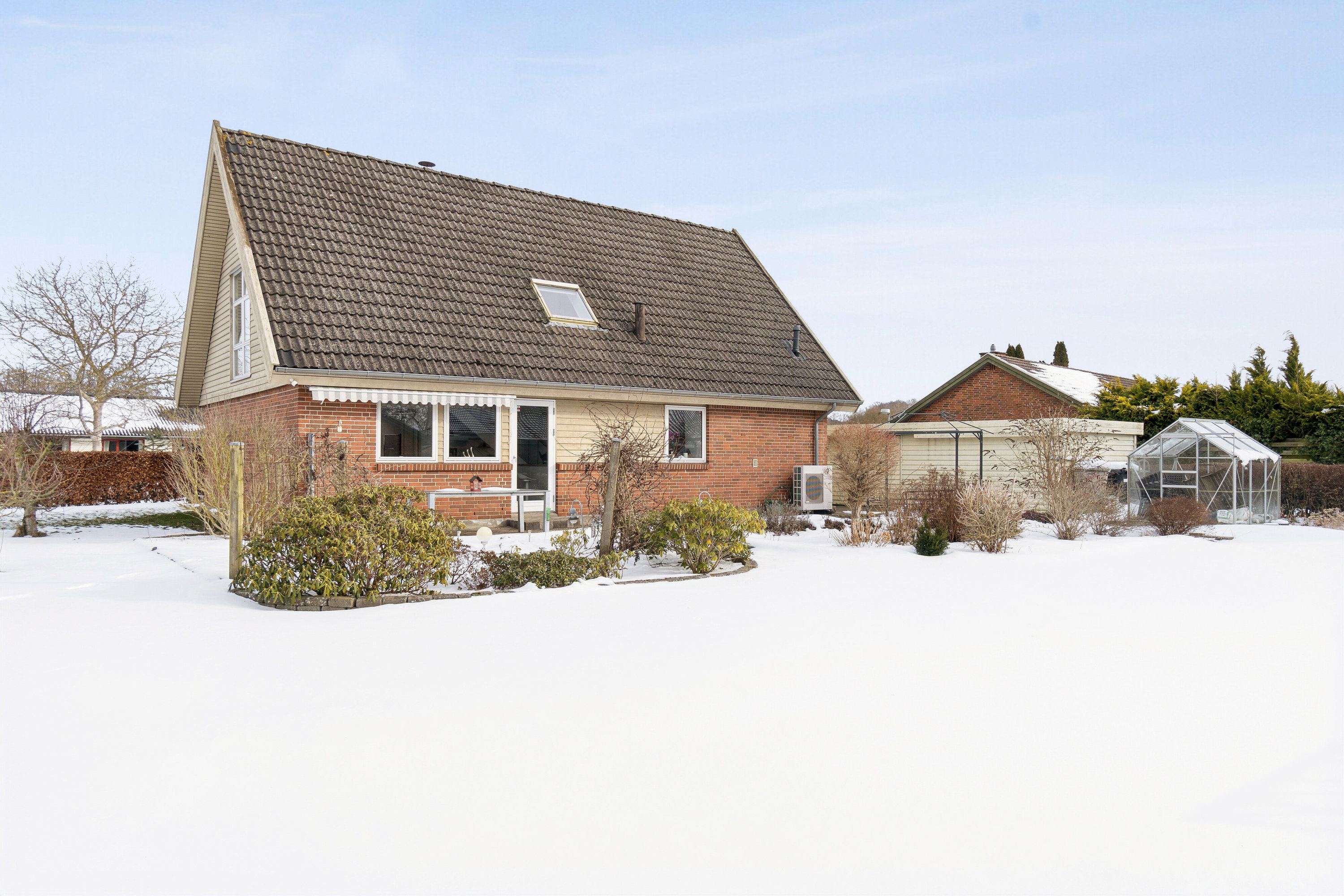 Fremhævet set fra vejen billede i fuldskærmstilstand. Billede af Figenvej 75, 4700 Næstved