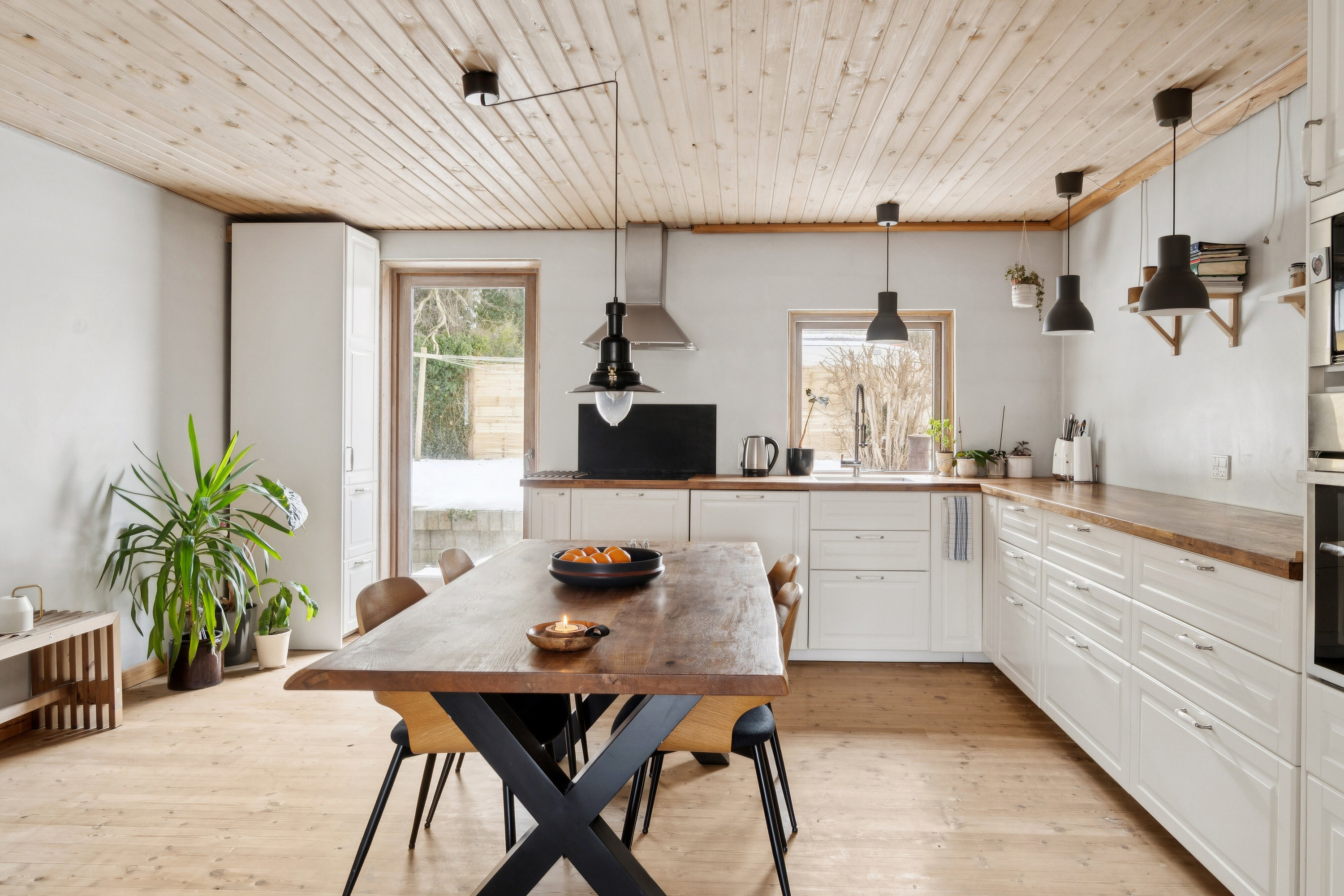 Fremhævet spisestue billede i fuldskærmstilstand. Billede af Smedestræde 11, Skibinge, 4720 Præstø