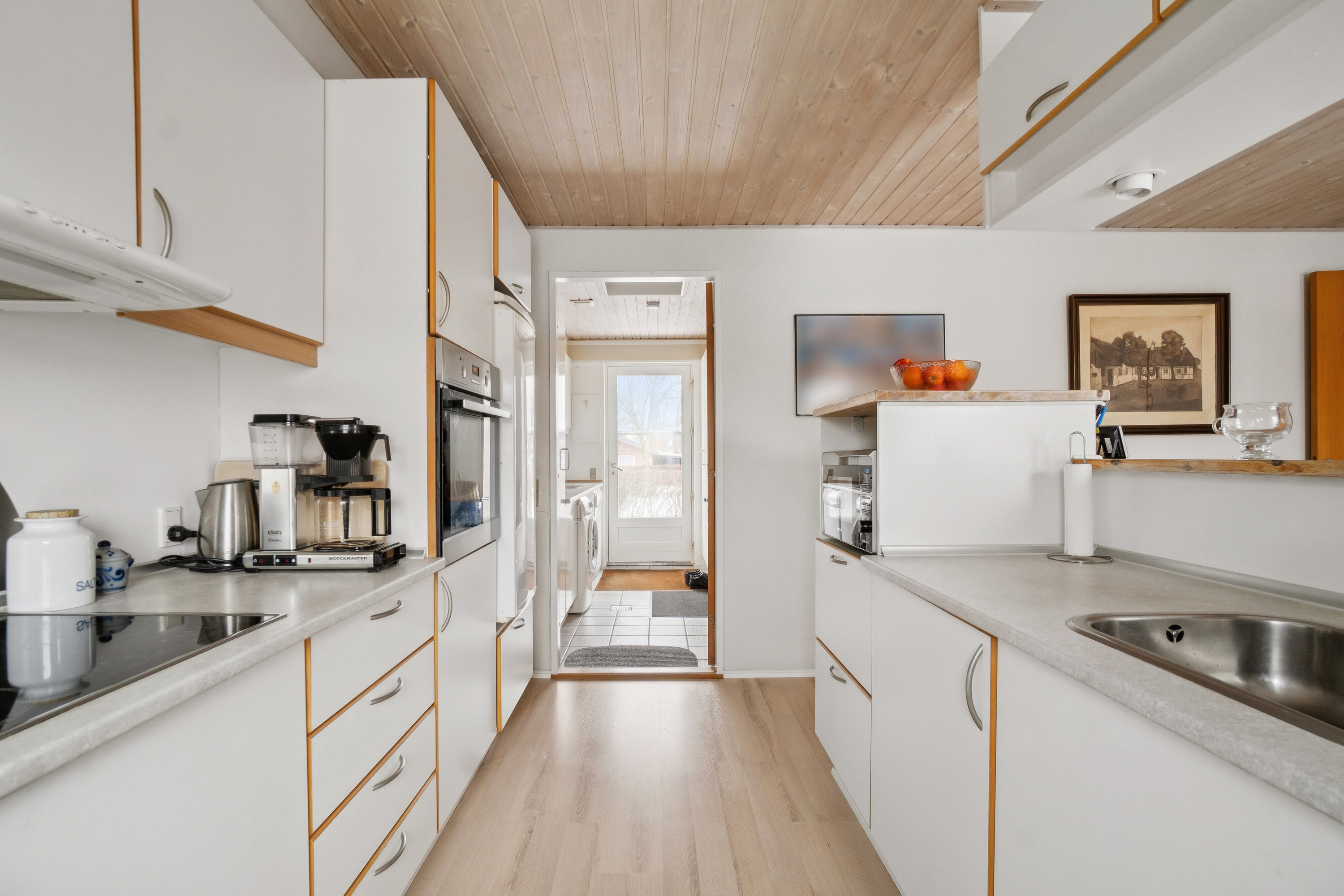 Fremhævet køkken billede i fuldskærmstilstand. Billede af Møllevænget 15, Lyngs, 7790 Thyholm