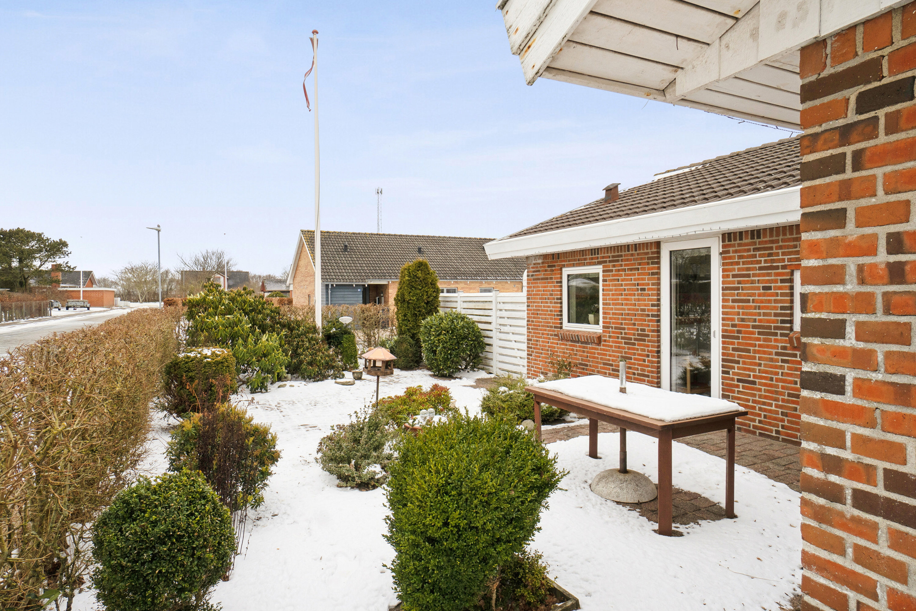 Fremhævet set fra haven billede i fuldskærmstilstand. Billede af Møllevænget 15, Lyngs, 7790 Thyholm