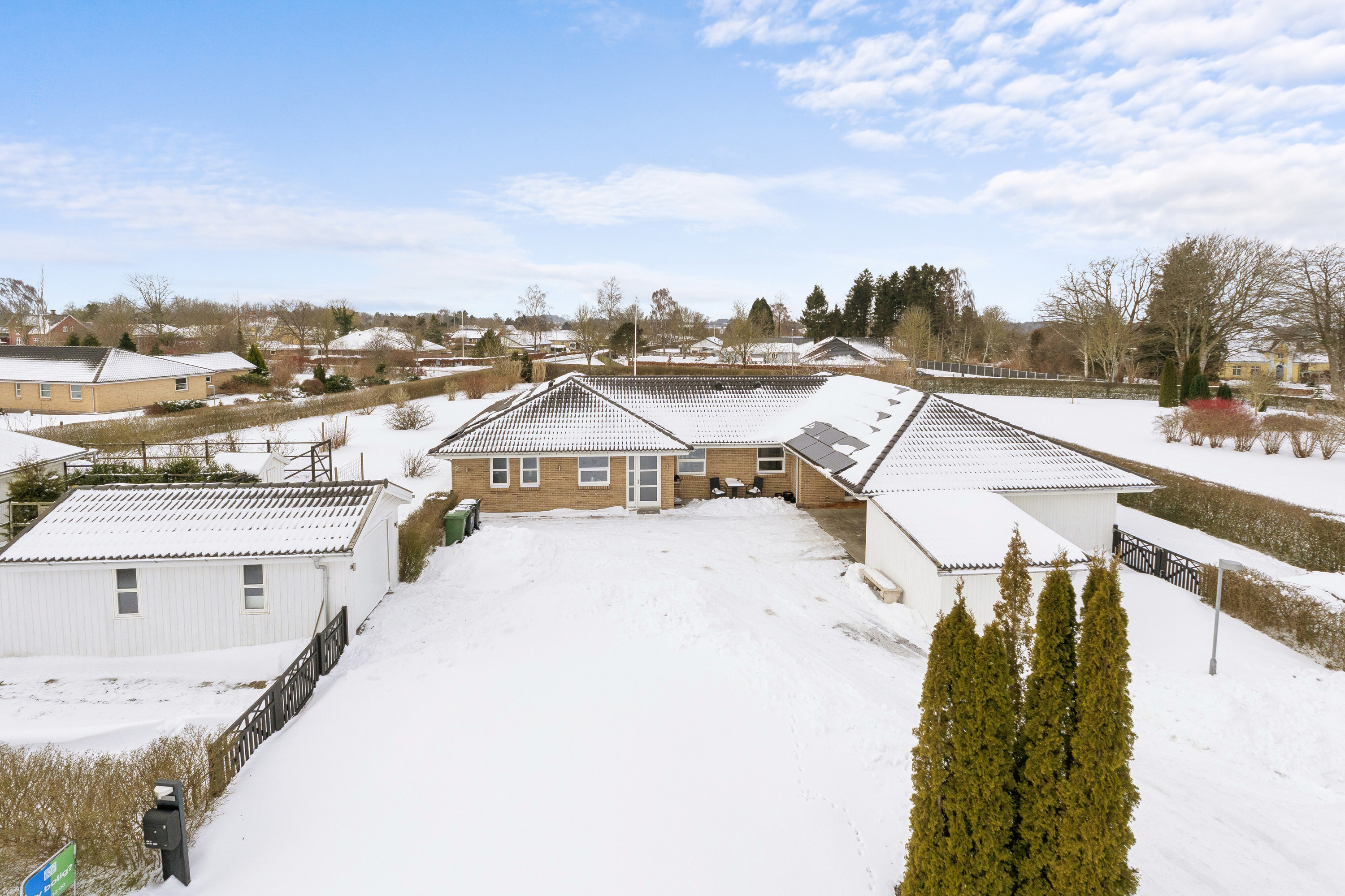 Fremhævet luftfoto billede i fuldskærmstilstand. Billede af Maegaardsvej 2, 5856 Ryslinge