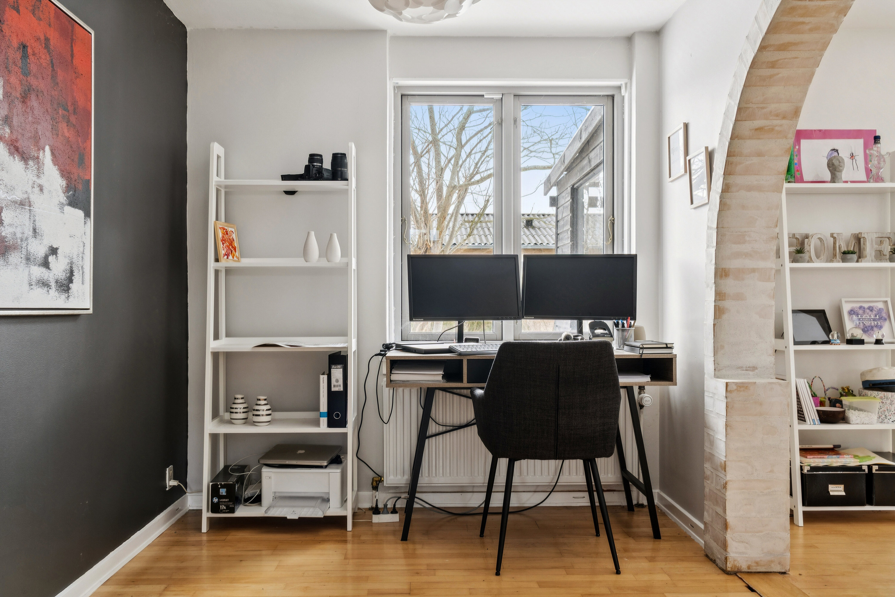 Fremhævet stue billede i fuldskærmstilstand. Billede af Kærmyssevej 7, Kregme, 3300 Frederiksværk