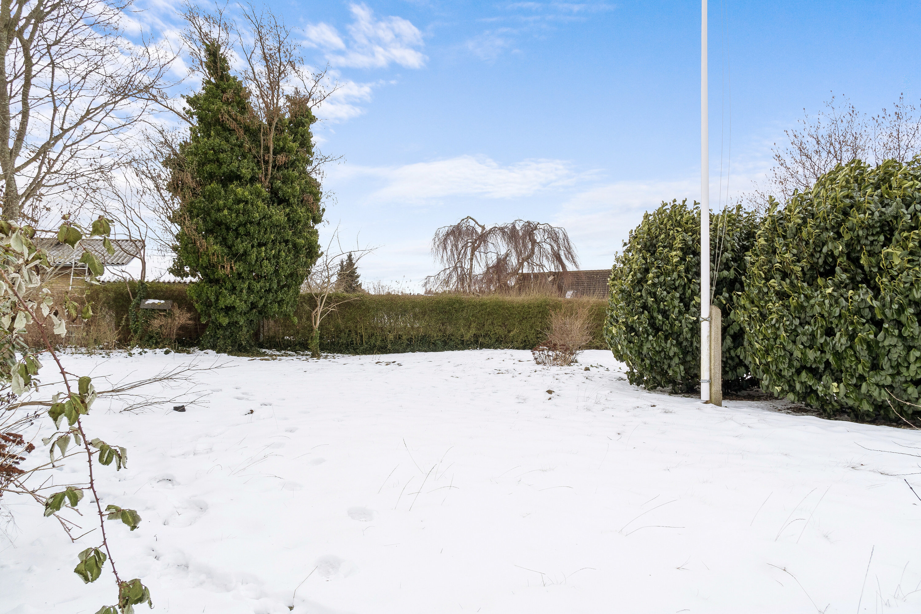 Fremhævet udendørs billede i fuldskærmstilstand. Billede af Kærmyssevej 7, Kregme, 3300 Frederiksværk