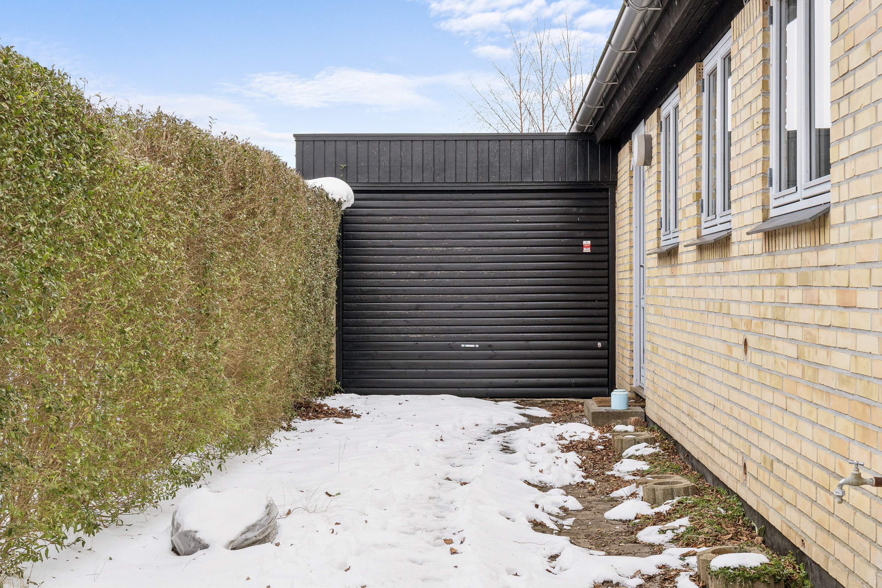 Fremhævet udendørs billede i fuldskærmstilstand. Billede af Kærmyssevej 7, Kregme, 3300 Frederiksværk