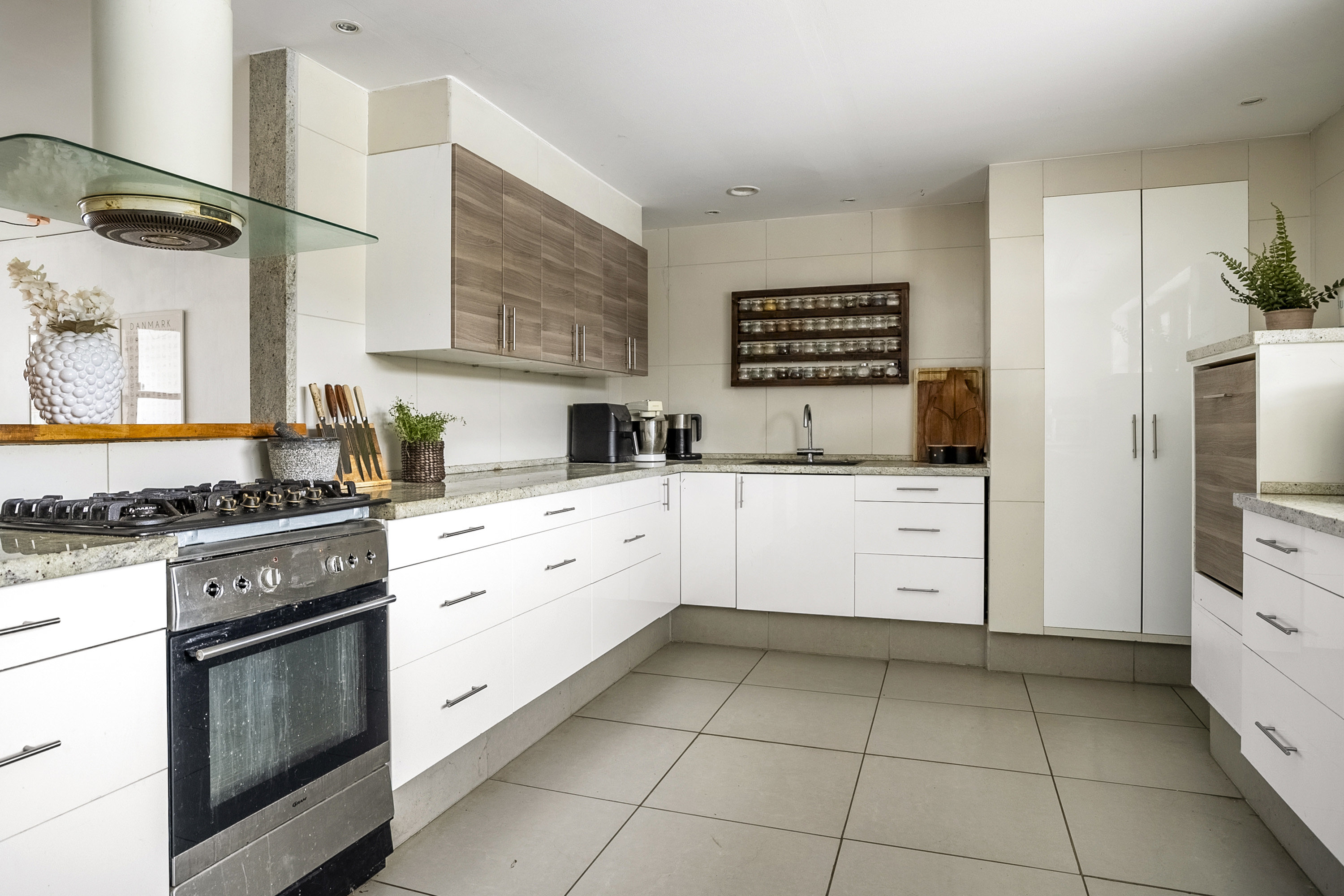 Fremhævet køkken billede i fuldskærmstilstand. Billede af Skovgårdsvej 2, 8700 Horsens