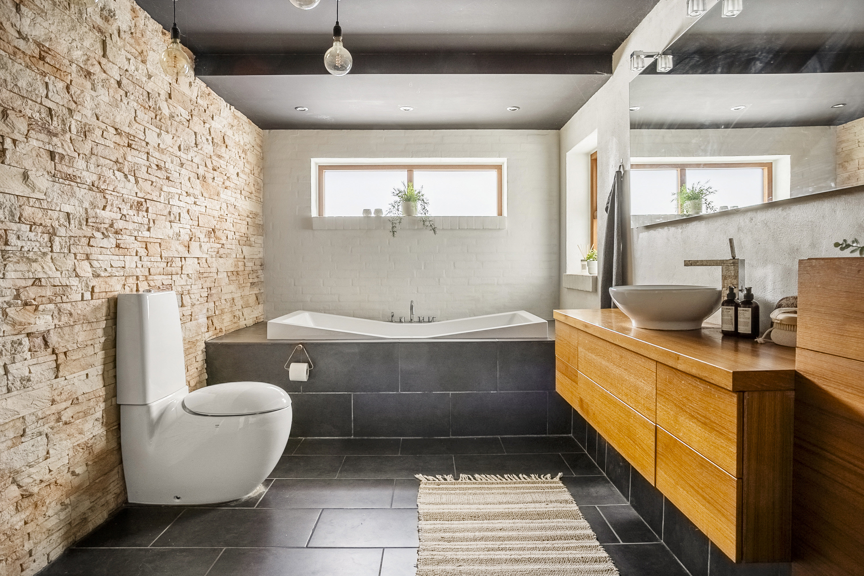 Fremhævet badeværelse billede i fuldskærmstilstand. Billede af Skovgårdsvej 2, 8700 Horsens