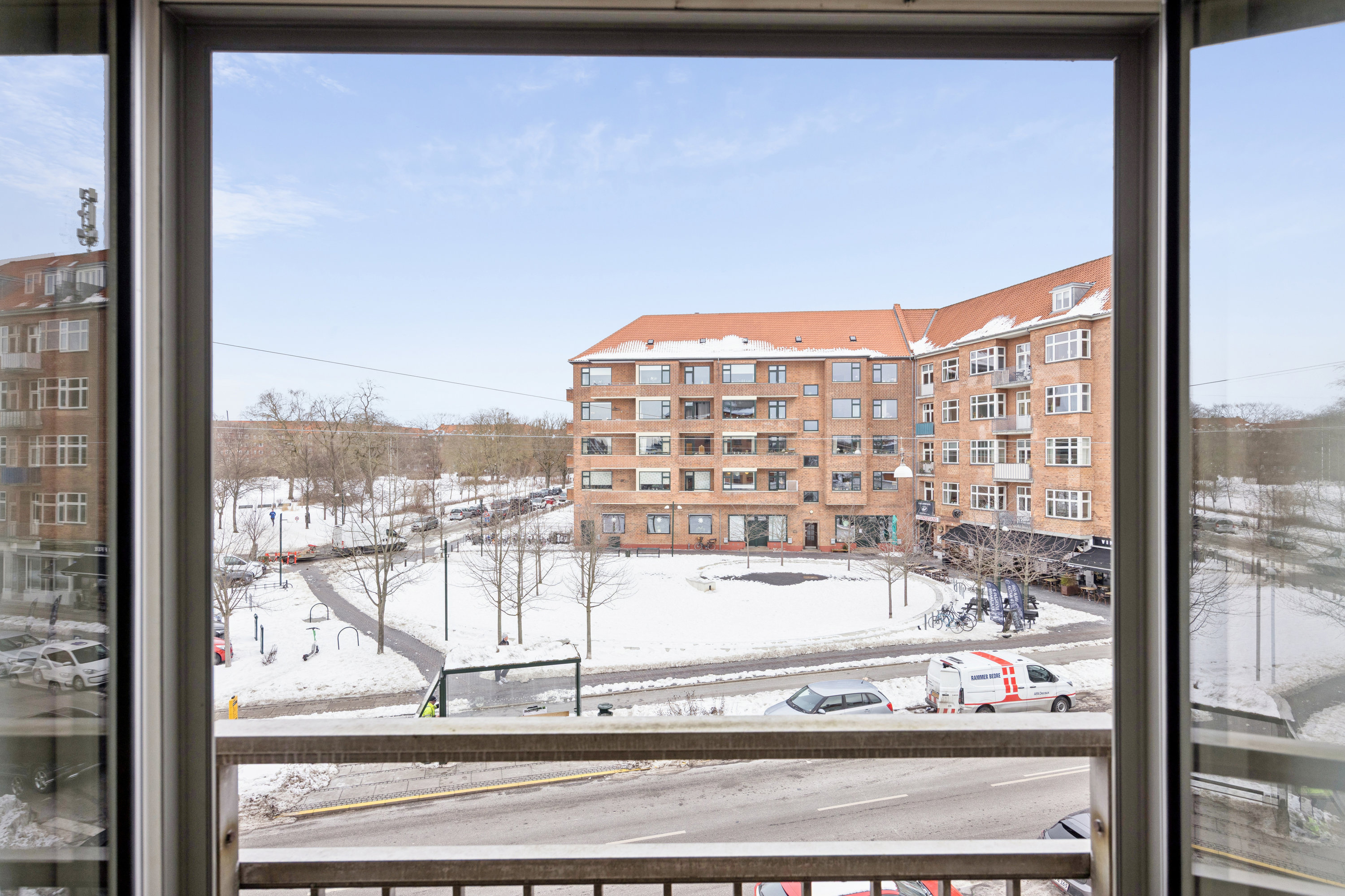 Fremhævet udsigt billede i fuldskærmstilstand. Billede af Peter Bangs Vej 47, 2. tv., 2000 Frederiksberg