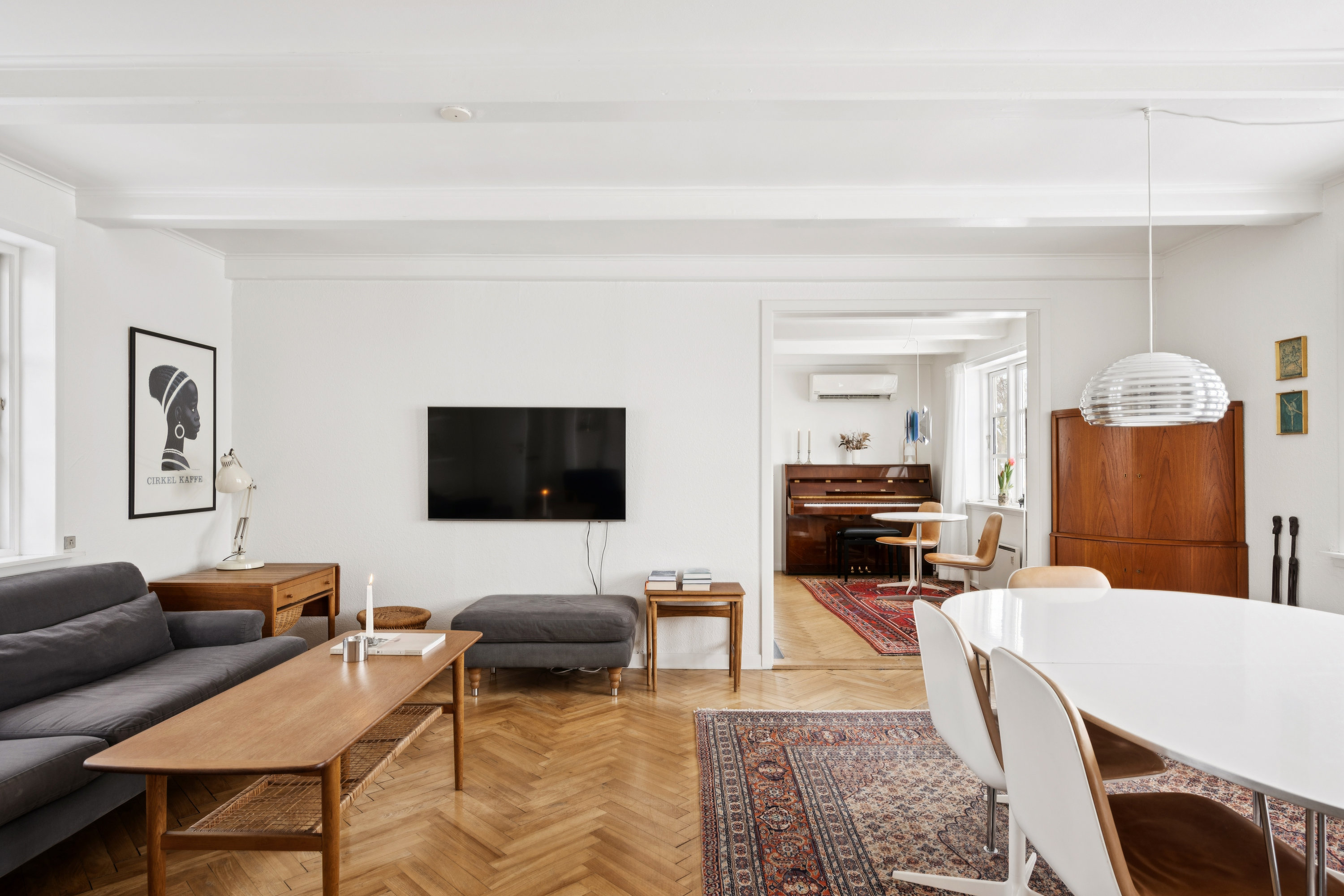 Fremhævet stue billede i fuldskærmstilstand. Billede af Vibæk Strandvej 7, 8400 Ebeltoft