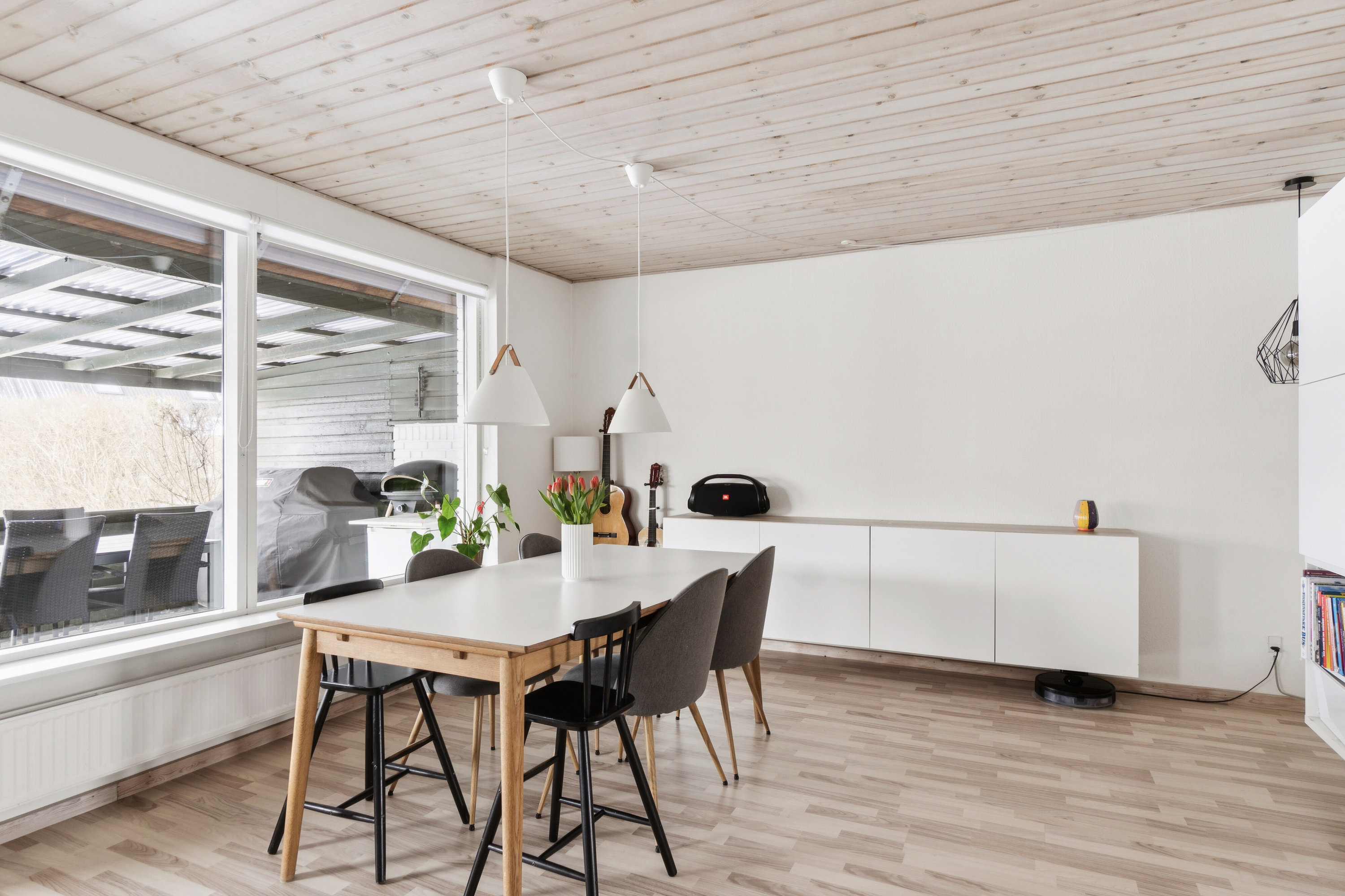 Fremhævet stue billede i fuldskærmstilstand. Billede af Snedronningvej 14, 4200 Slagelse