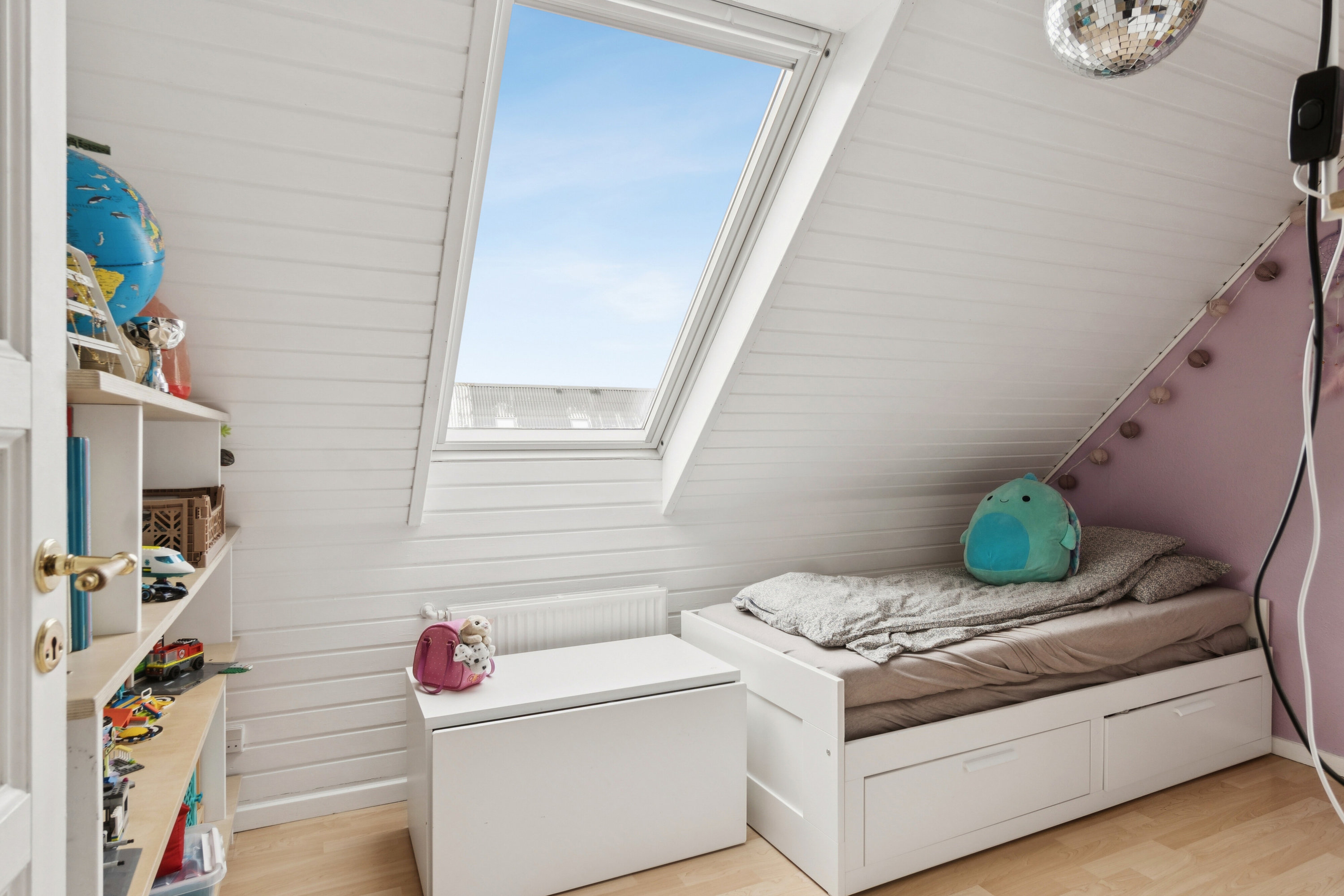 Fremhævet børneværelse billede i fuldskærmstilstand. Billede af Snedronningvej 14, 4200 Slagelse