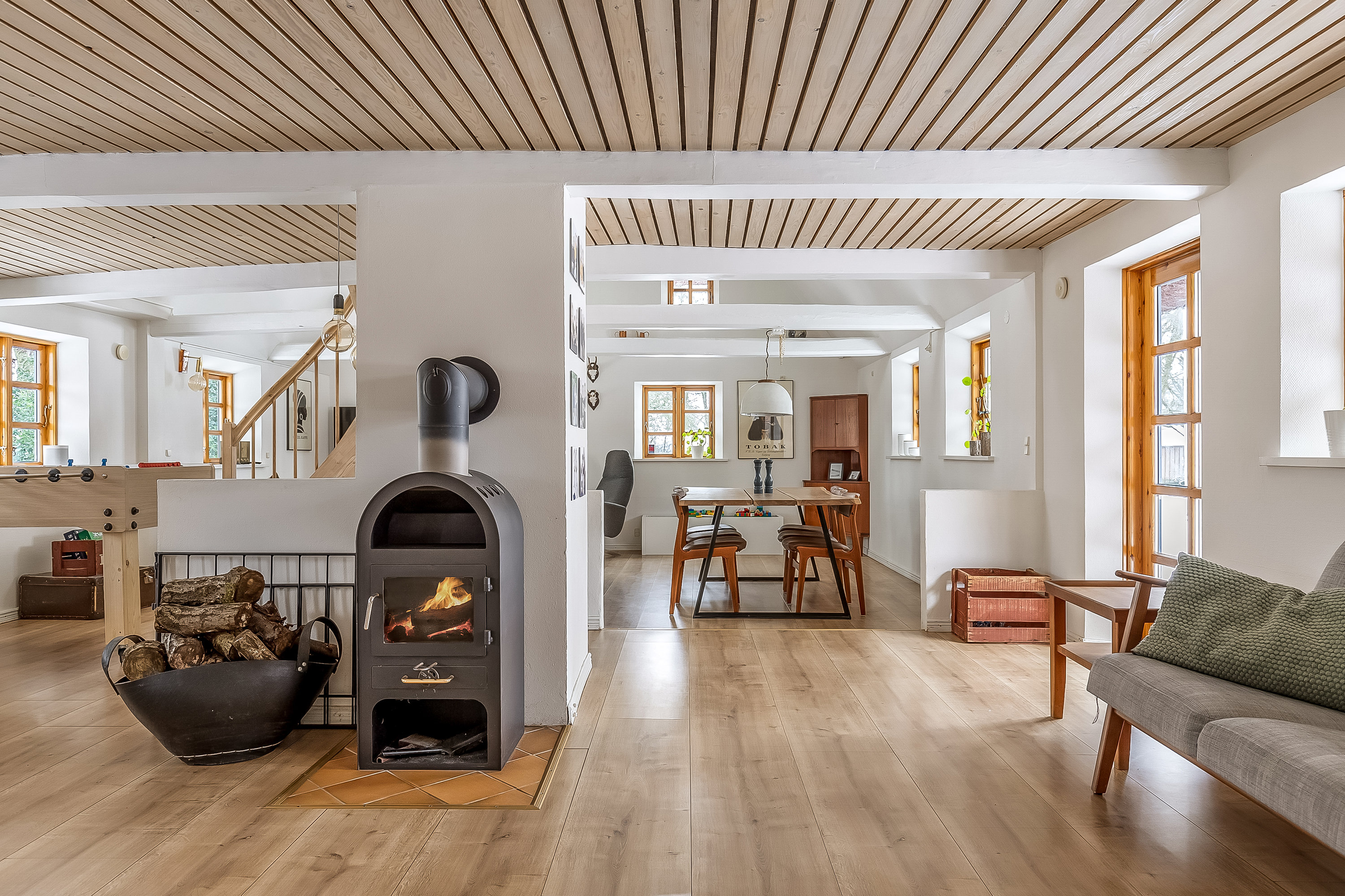 Fremhævet stue billede i fuldskærmstilstand. Billede af Brakker Stationsvej 15, Brakker, 6040 Egtved