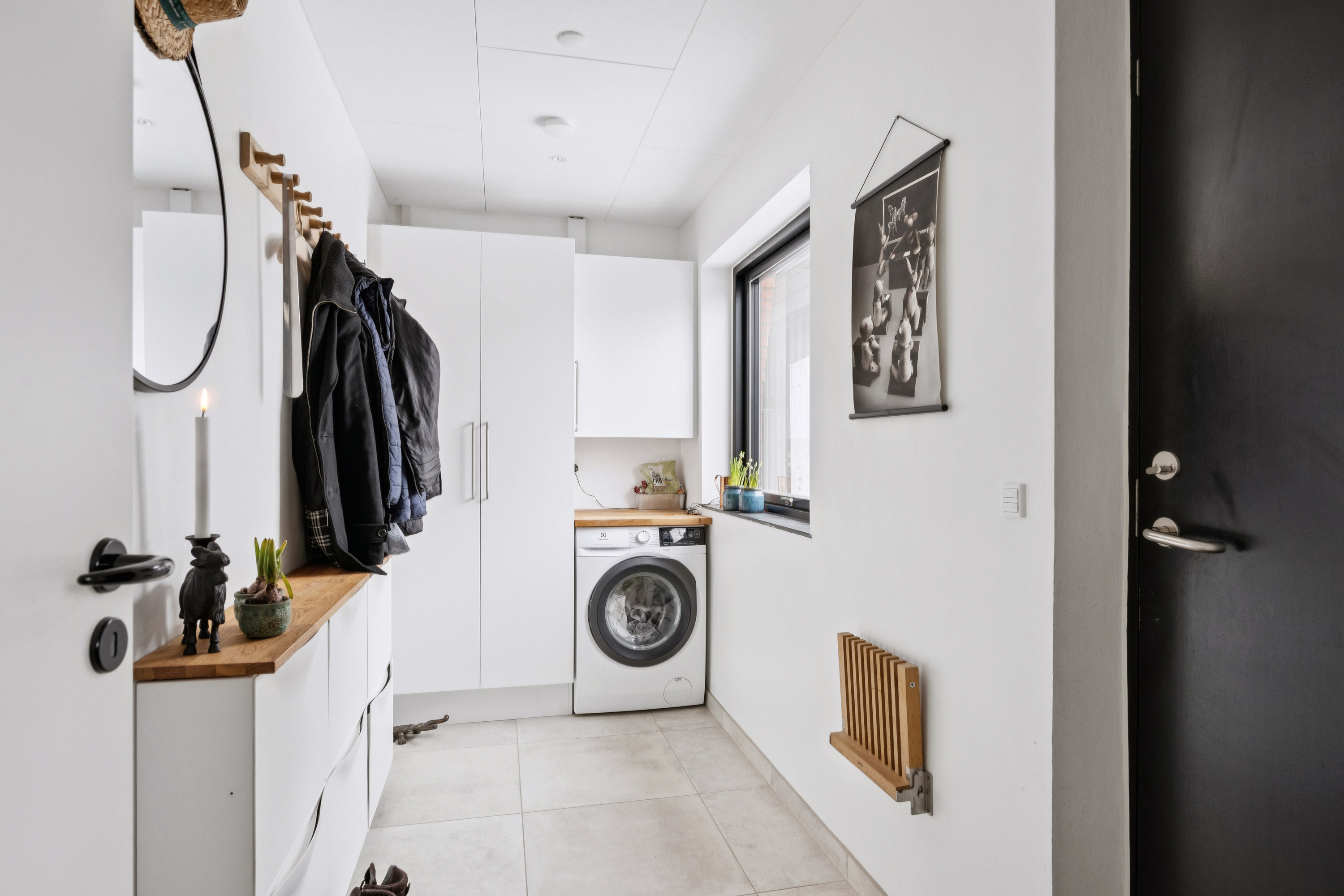 Fremhævet entré billede i fuldskærmstilstand. Billede af Skelhøjevej 13, 8400 Ebeltoft