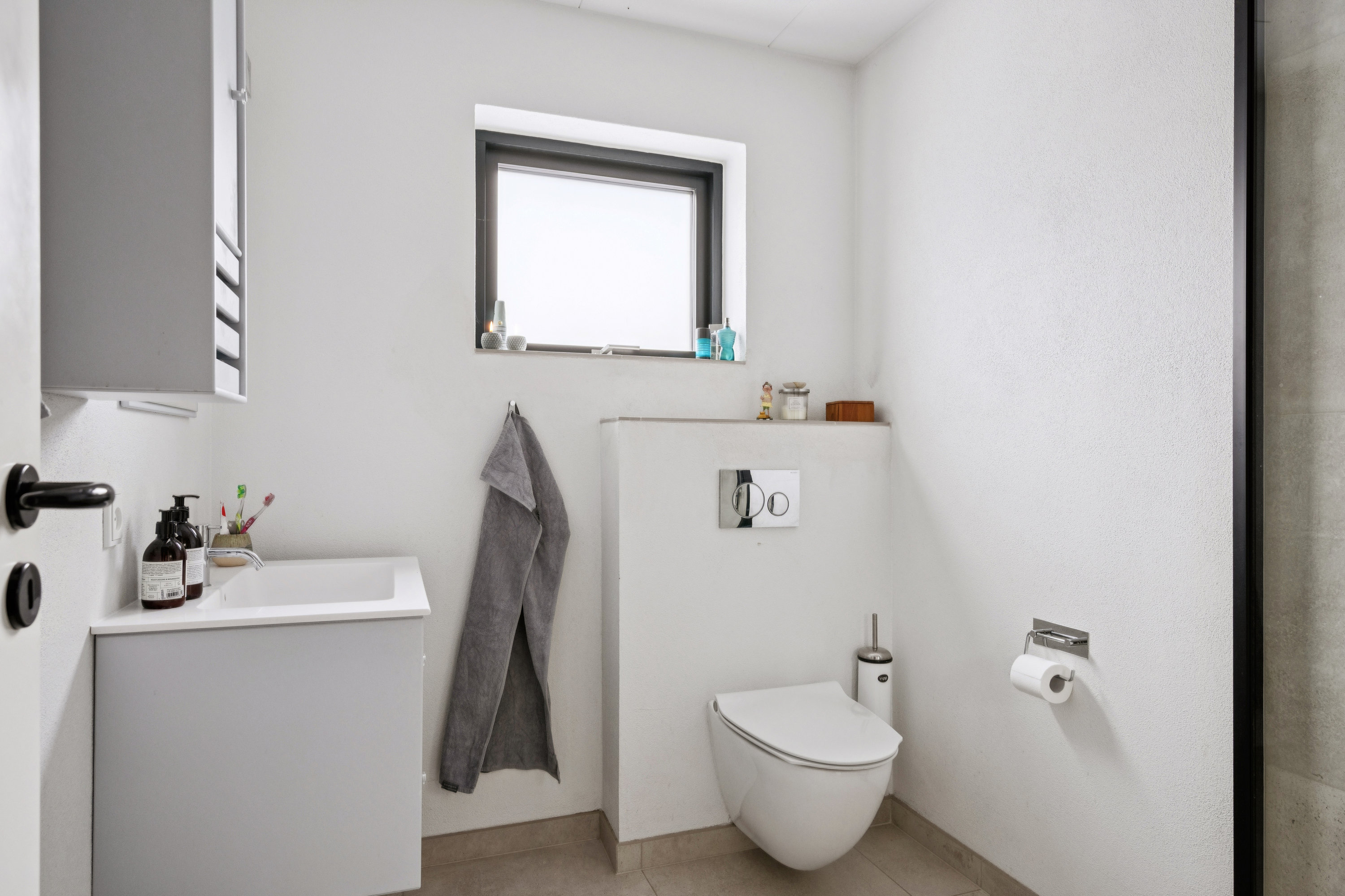 Fremhævet badeværelse billede i fuldskærmstilstand. Billede af Skelhøjevej 13, 8400 Ebeltoft