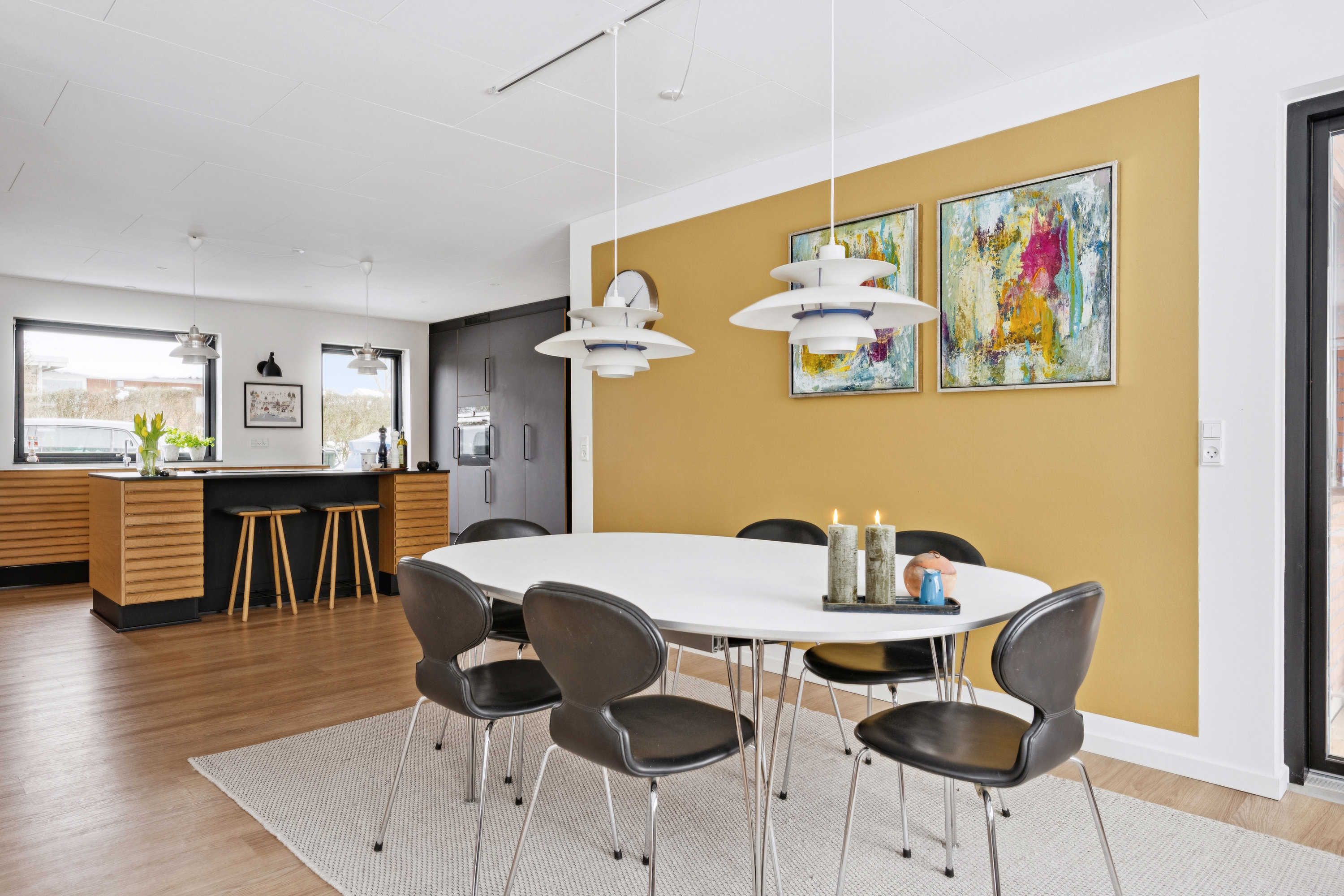 Fremhævet stue billede i fuldskærmstilstand. Billede af Skelhøjevej 13, 8400 Ebeltoft