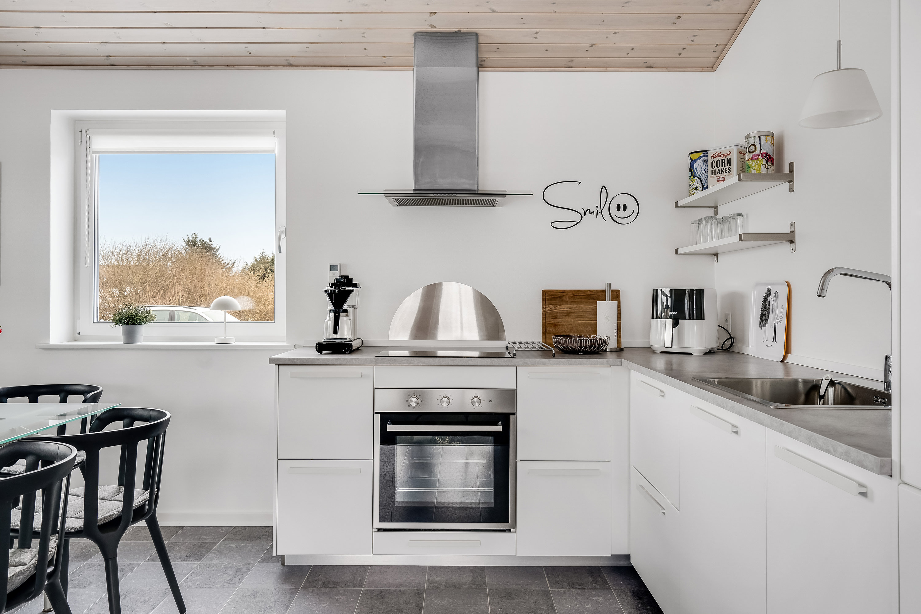 Fremhævet køkken billede i fuldskærmstilstand. Billede af Lakolk 195, Lakolk, 6792 Rømø