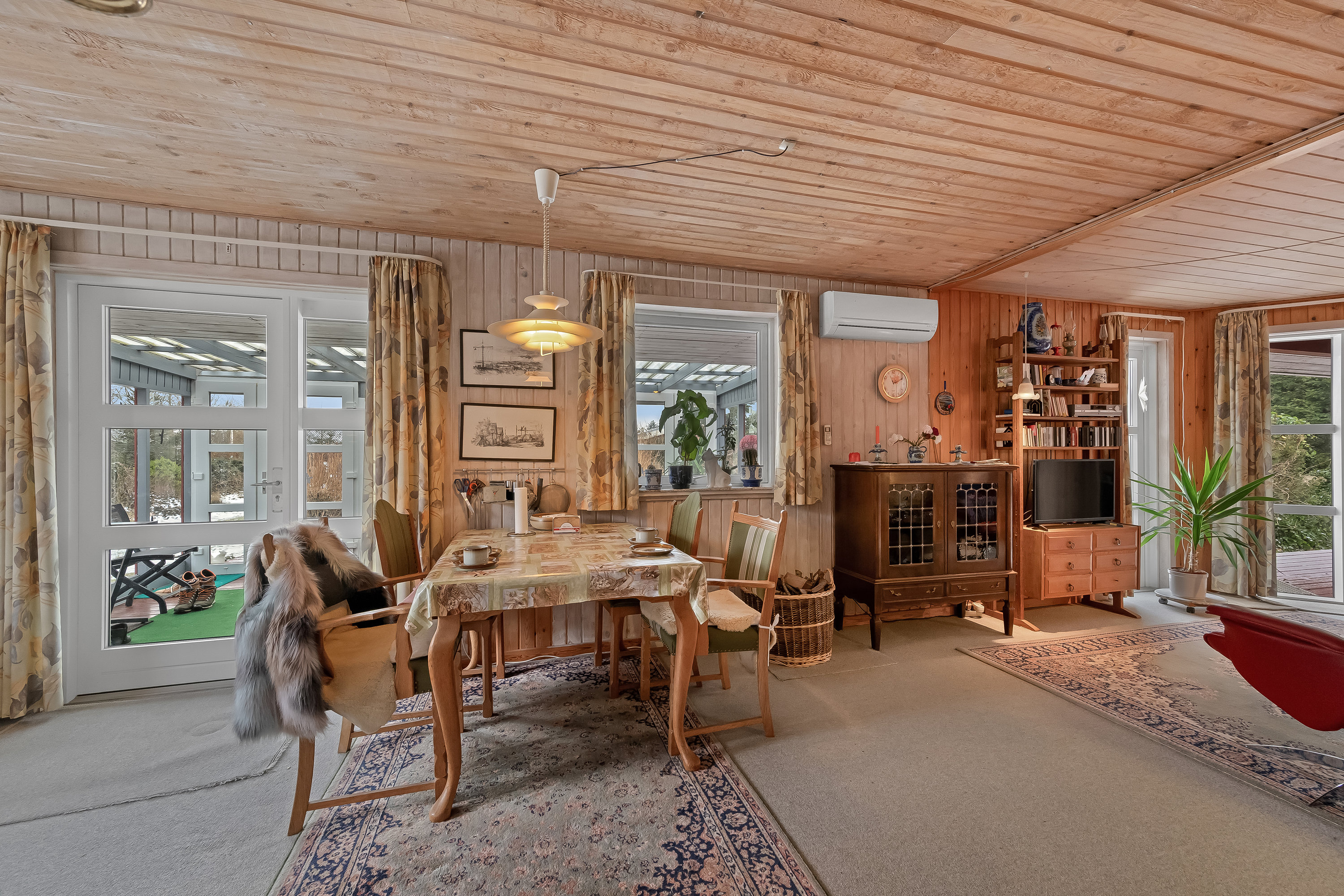 Fremhævet stue billede i fuldskærmstilstand. Billede af Gyvelvej 31, Stauning, 6900 Skjern