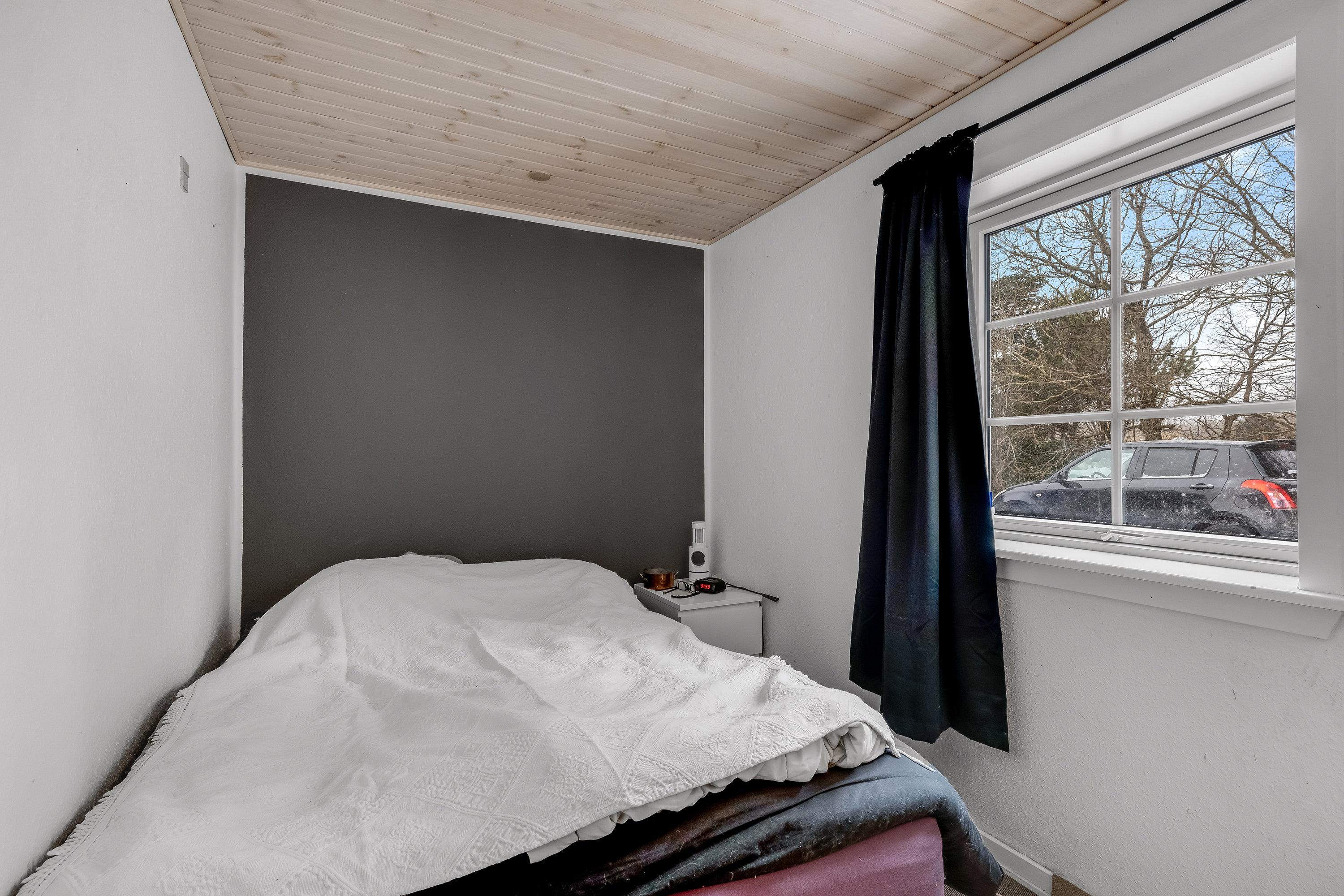 Fremhævet soveværelse billede i fuldskærmstilstand. Billede af Blåkildevej 1, 6880 Tarm