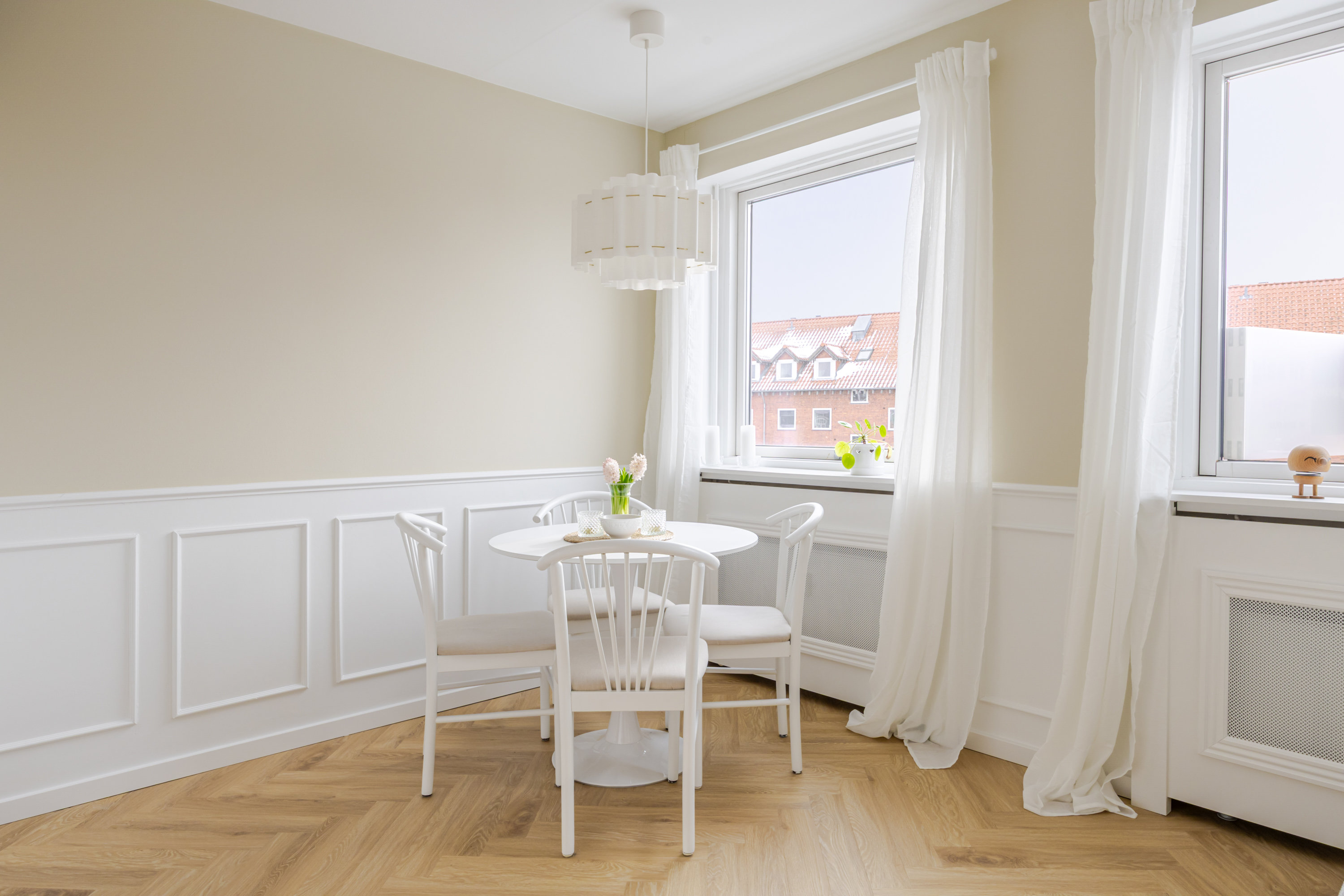 Fremhævet køkken alrum billede i fuldskærmstilstand. Billede af Peter Ipsens Allé 1, 4. 19., 2400 København NV