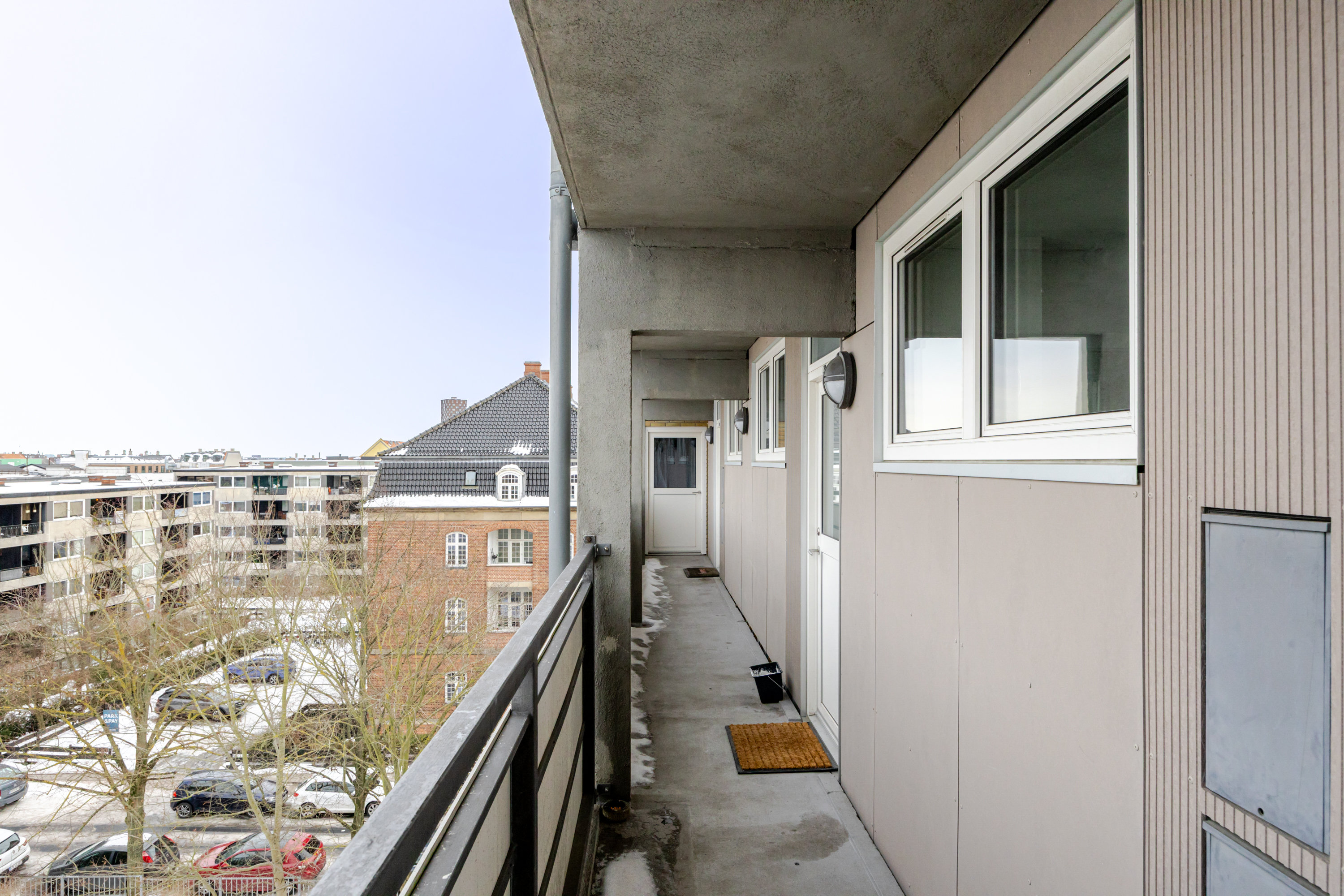 Fremhævet svalegang billede i fuldskærmstilstand. Billede af Peter Ipsens Allé 1, 4. 19., 2400 København NV