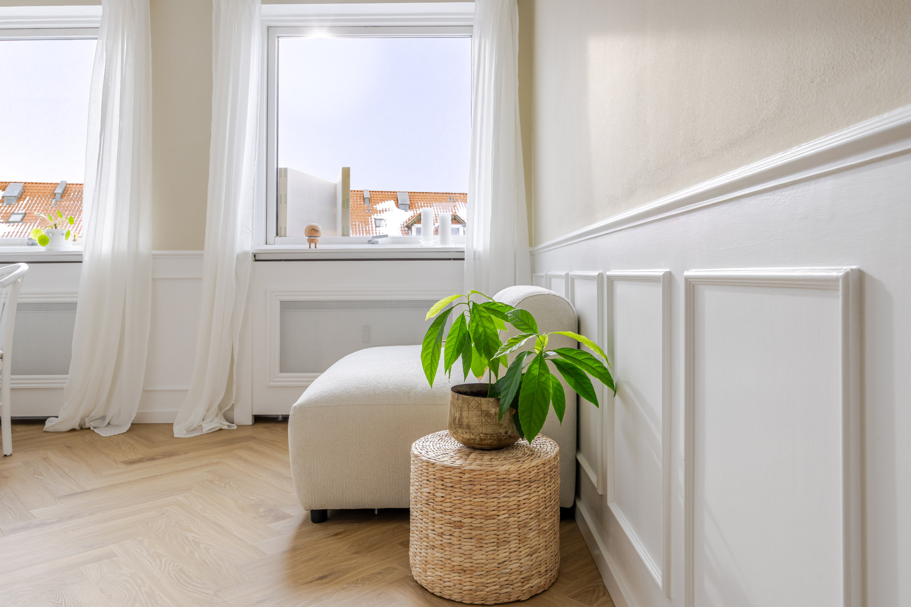 Fremhævet stue billede i fuldskærmstilstand. Billede af Peter Ipsens Allé 1, 4. 19., 2400 København NV