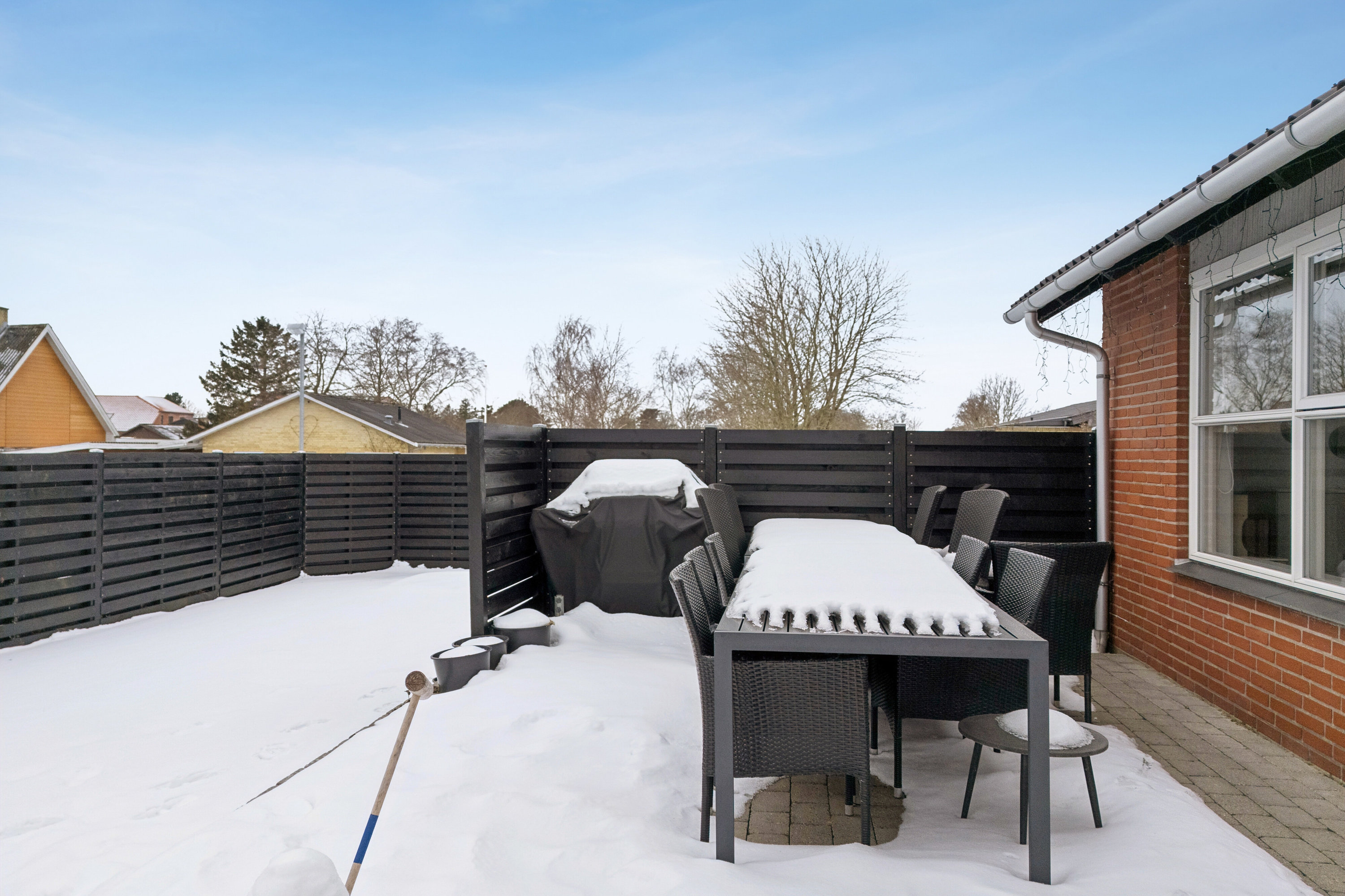 Fremhævet terrasse billede i fuldskærmstilstand. Billede af Møllemarksvej 8, 4291 Ruds Vedby