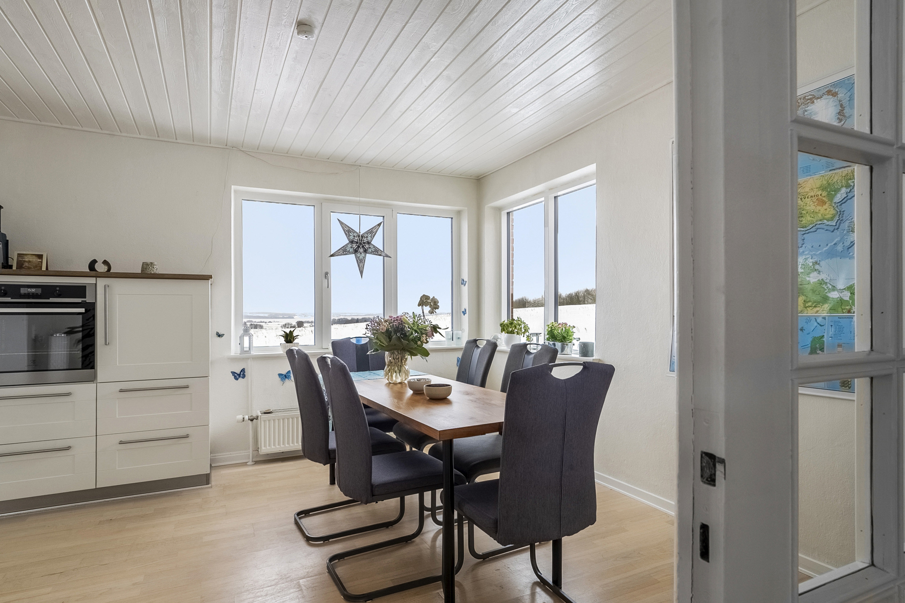 Fremhævet spisekøkken billede i fuldskærmstilstand. Billede af Kraghøjvej 10, Skjold, 7130 Juelsminde