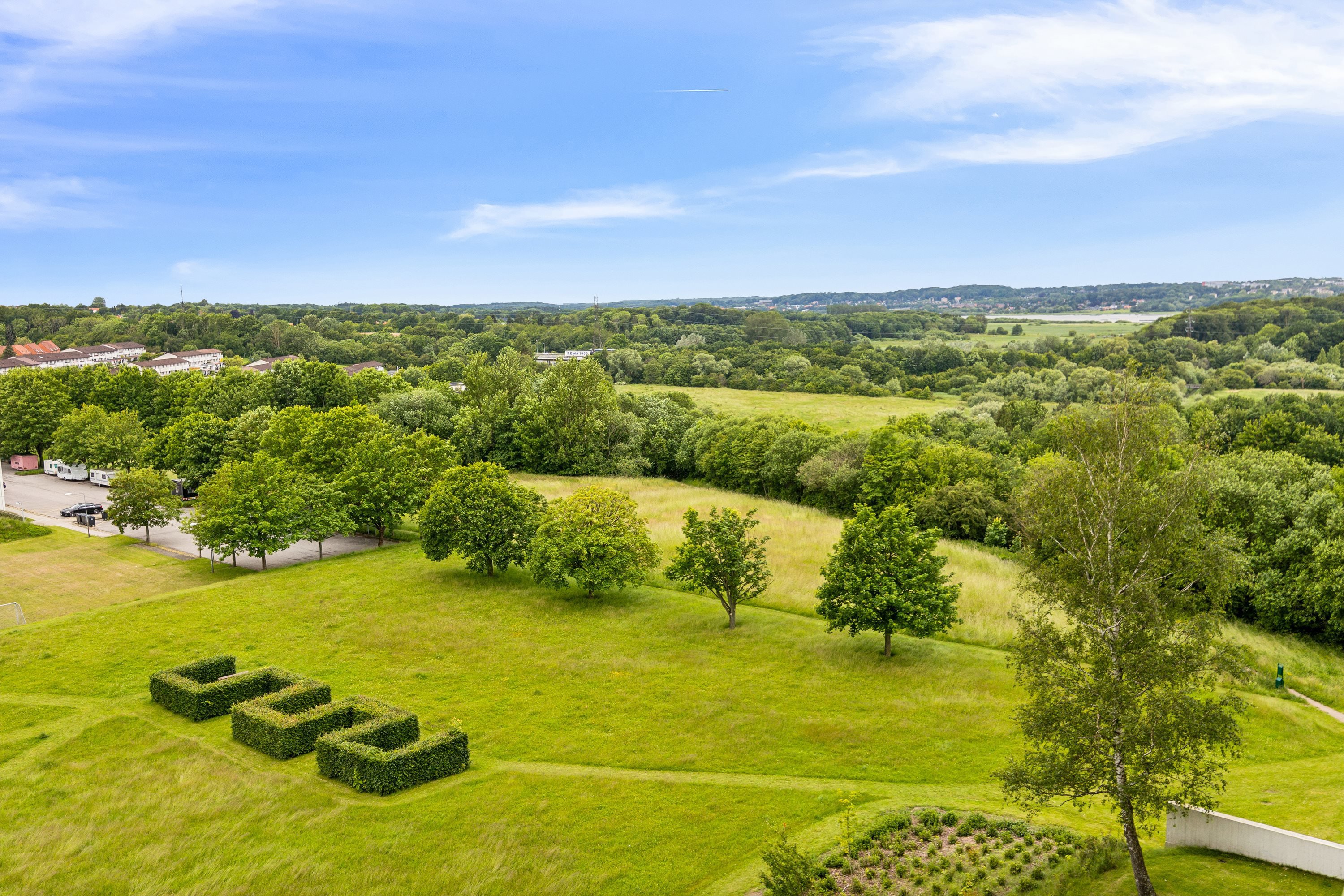 Fremhævet udendørs billede i fuldskærmstilstand. Billede af Grøfthøjparken 162, 6. tv., 8260 Viby J