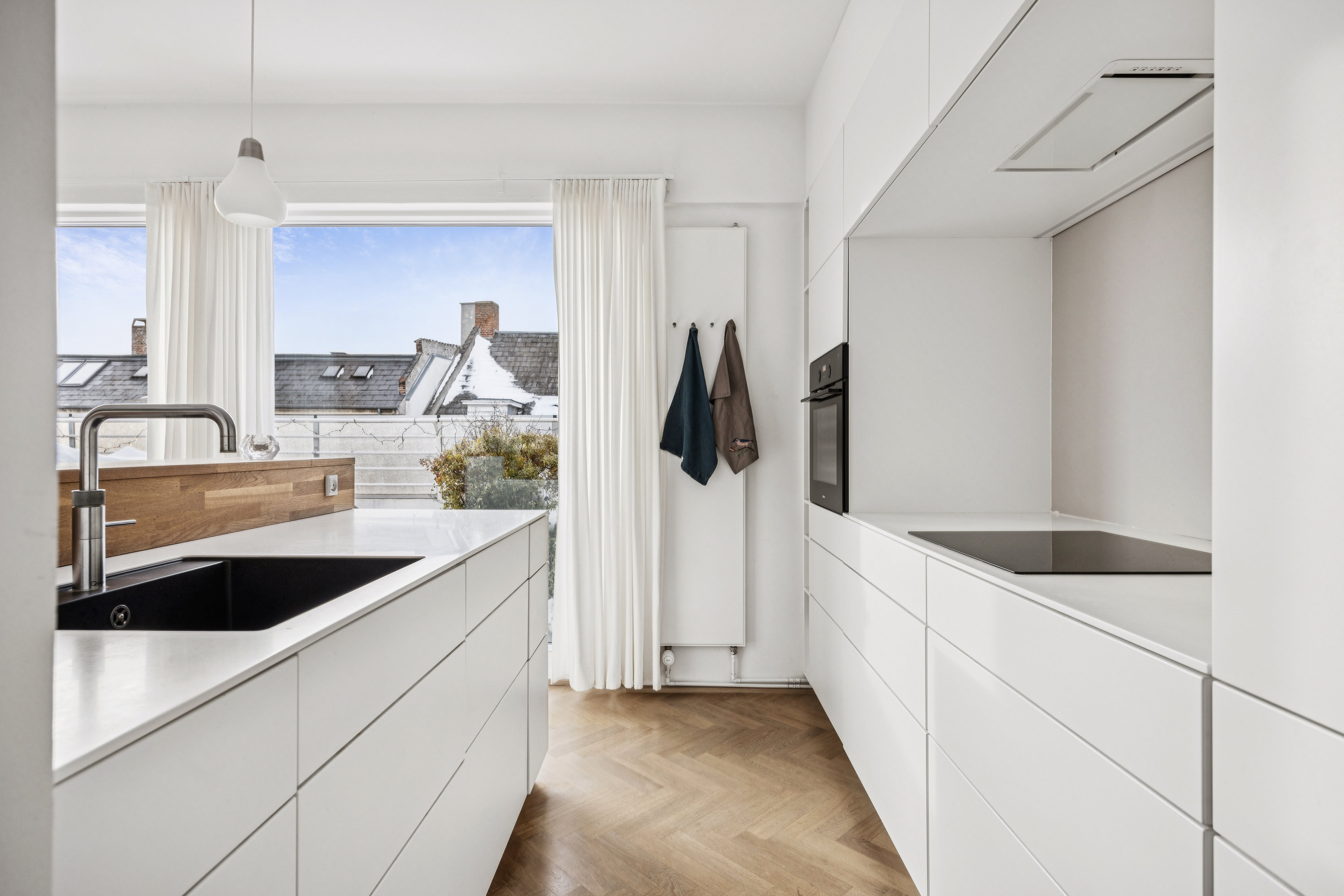 Fremhævet køkken billede i fuldskærmstilstand. Billede af Bianco Lunos Alle 8, 4. th., 1868 Frederiksberg C