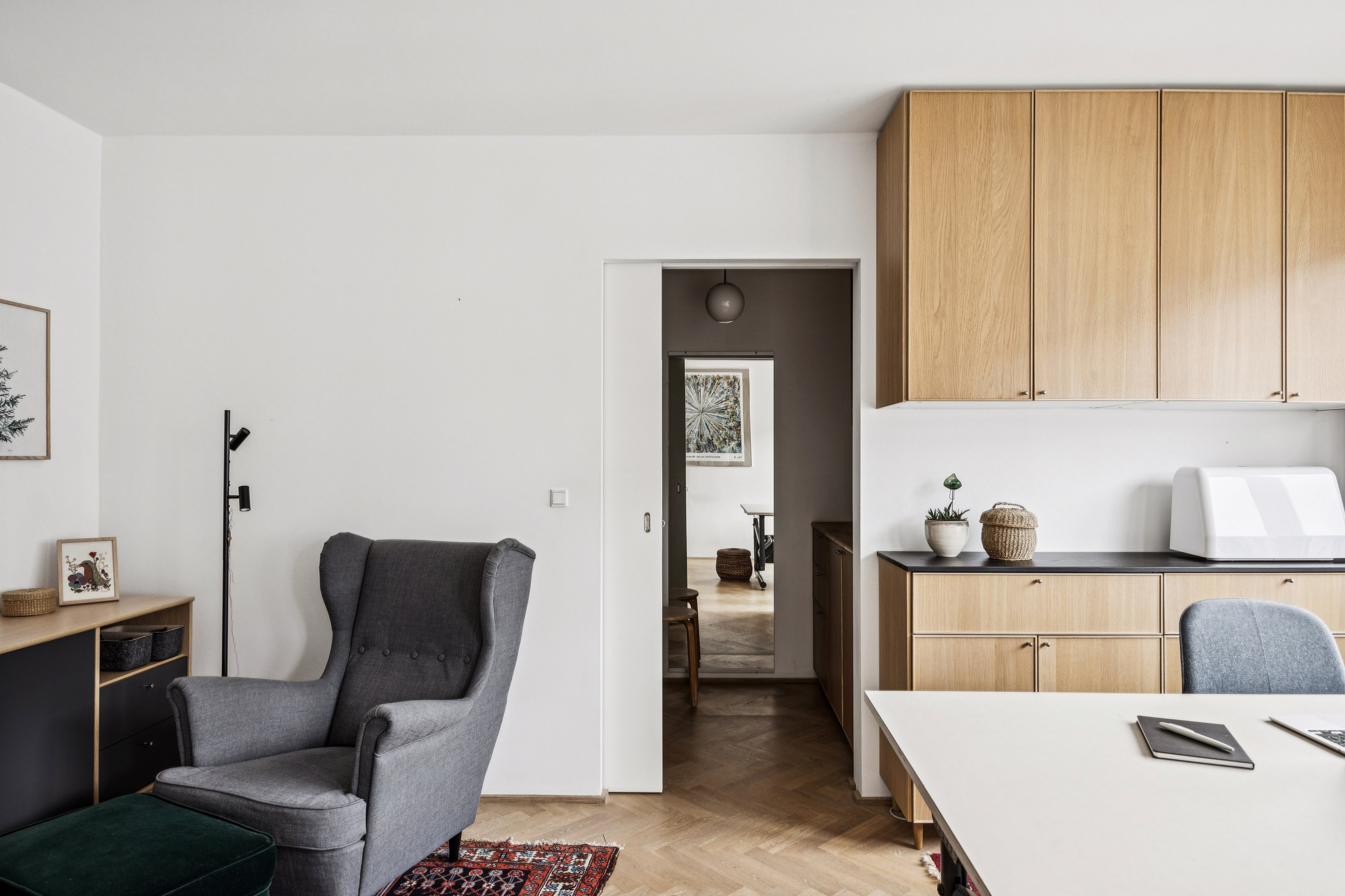 Fremhævet stue billede i fuldskærmstilstand. Billede af Bianco Lunos Alle 8, 4. th., 1868 Frederiksberg C