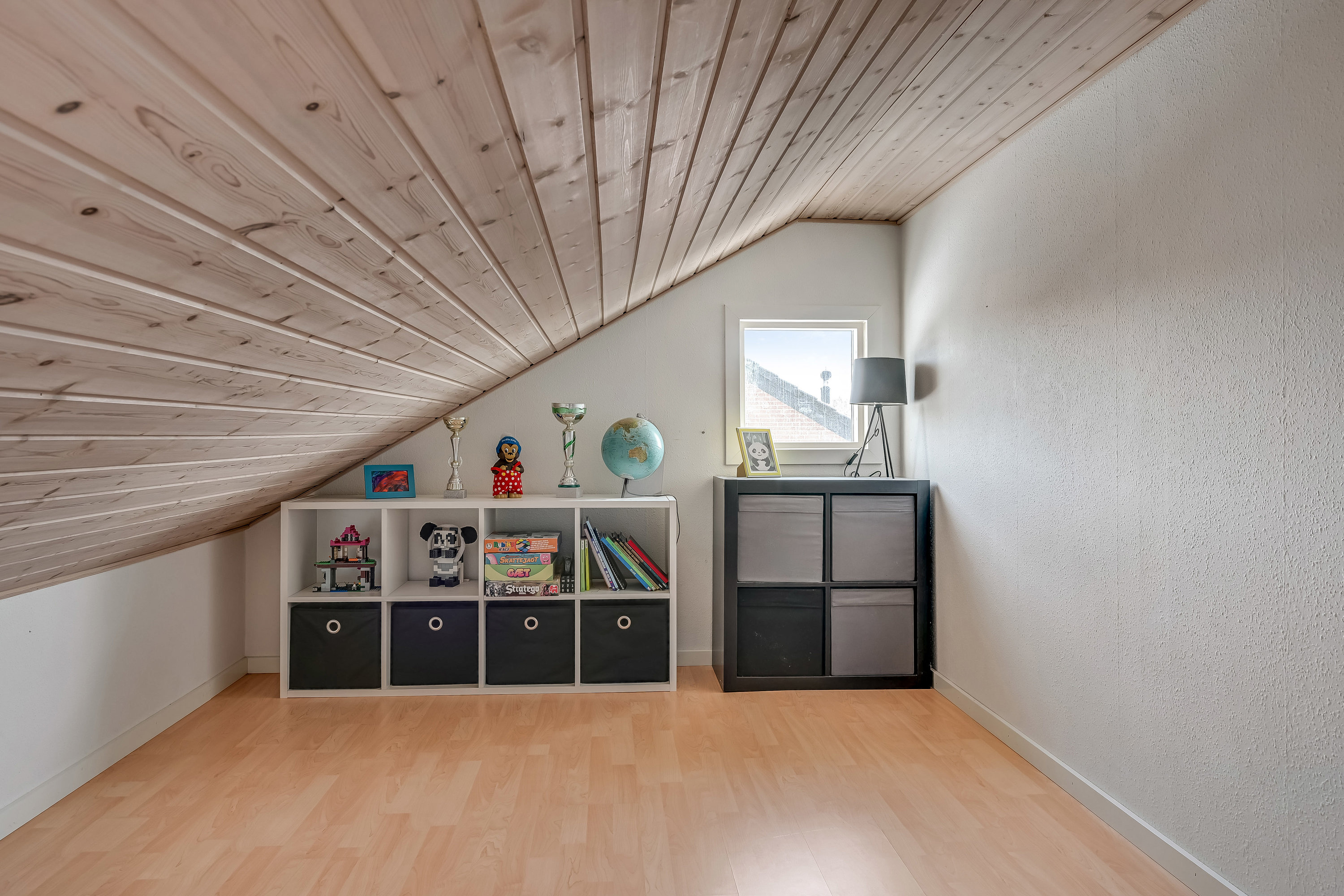 Fremhævet værelse billede i fuldskærmstilstand. Billede af Sønderkær 242, 7190 Billund