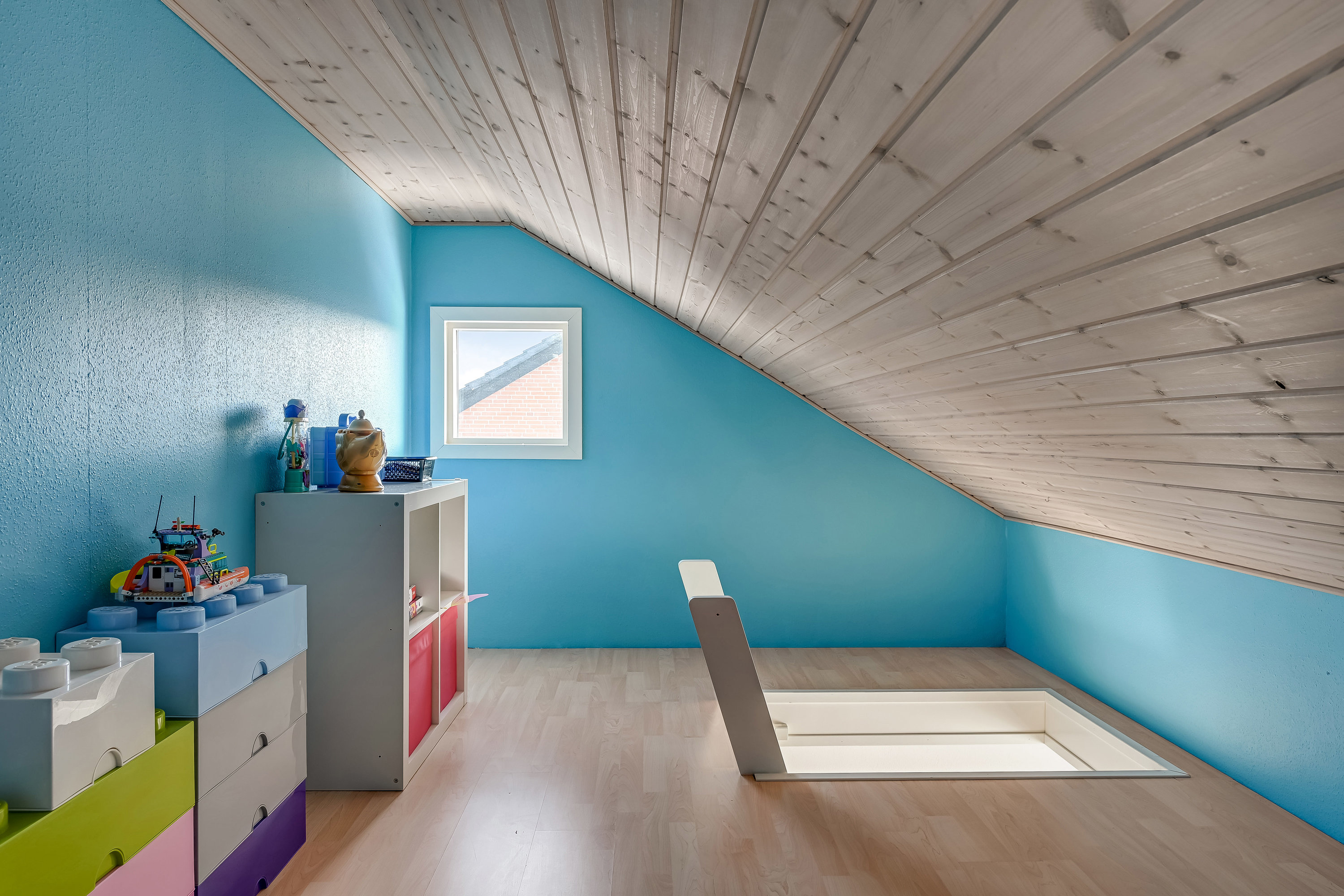 Fremhævet værelse billede i fuldskærmstilstand. Billede af Sønderkær 242, 7190 Billund