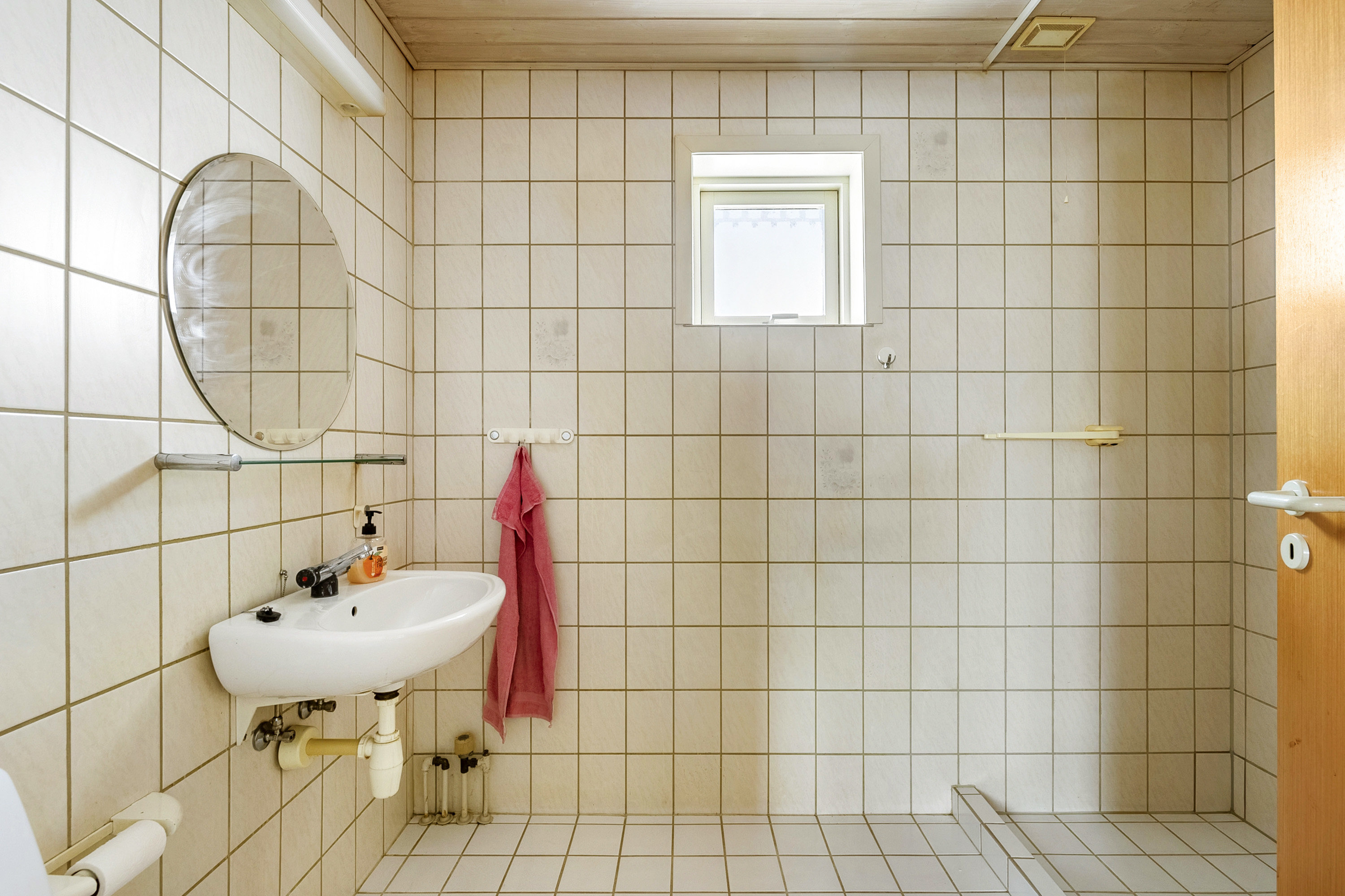 Fremhævet badeværelse billede i fuldskærmstilstand. Billede af Spongbækken 40, 8362 Hørning