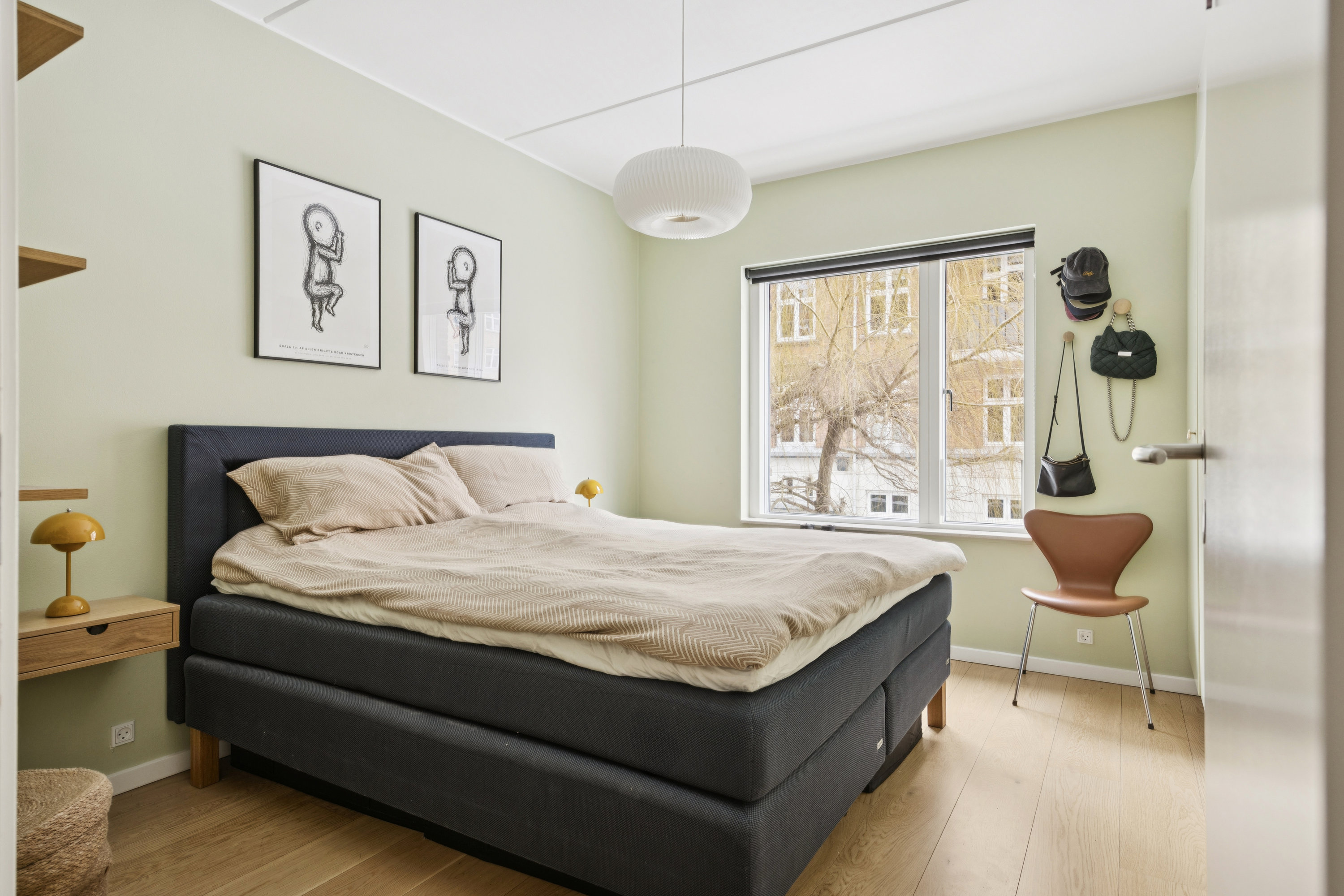 Fremhævet værelse billede i fuldskærmstilstand. Billede af Thurøvej 15, 1. th., 2000 Frederiksberg