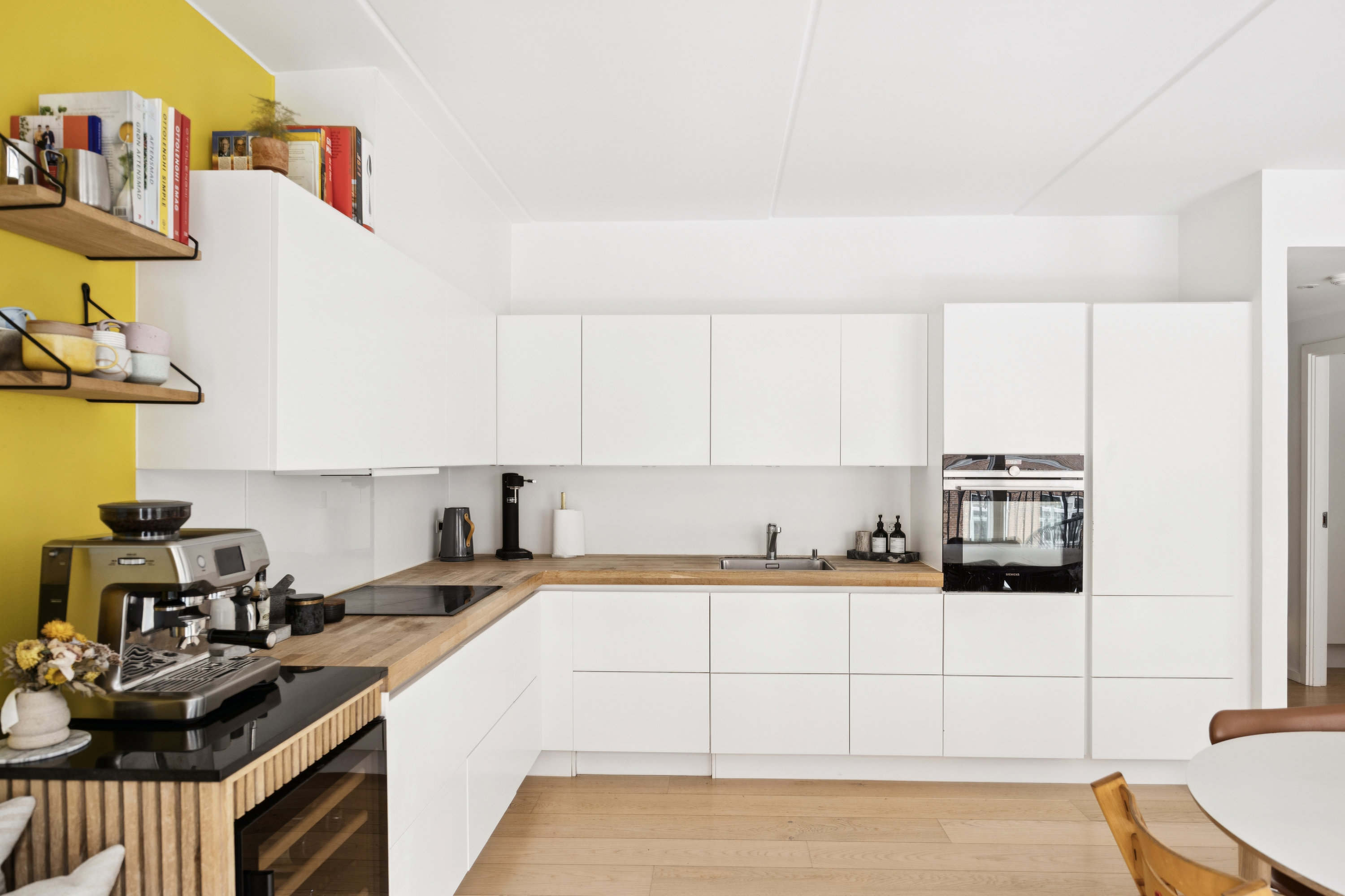 Fremhævet køkken billede i fuldskærmstilstand. Billede af Thurøvej 15, 1. th., 2000 Frederiksberg