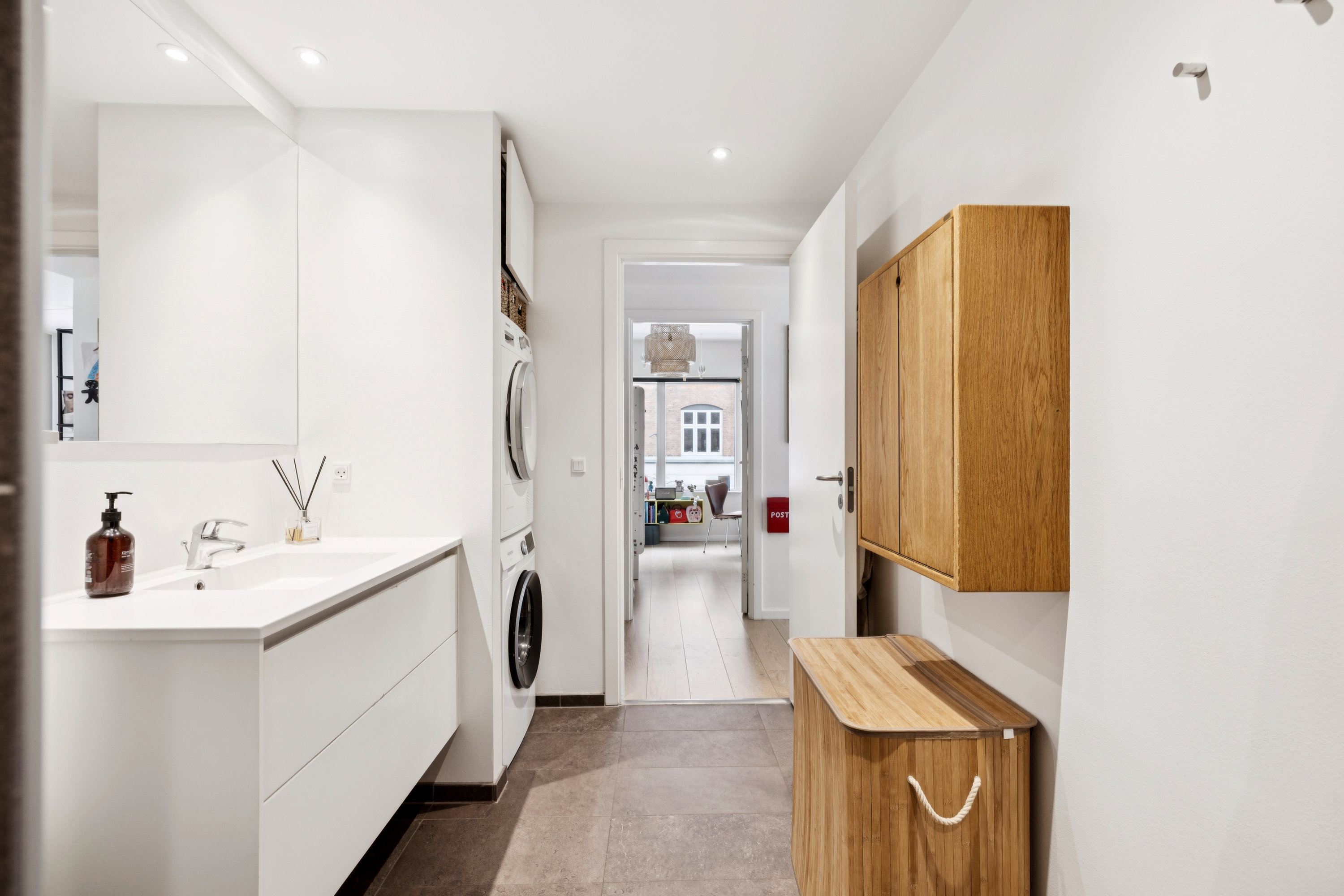 Fremhævet badeværelse billede i fuldskærmstilstand. Billede af Thurøvej 15, 1. th., 2000 Frederiksberg