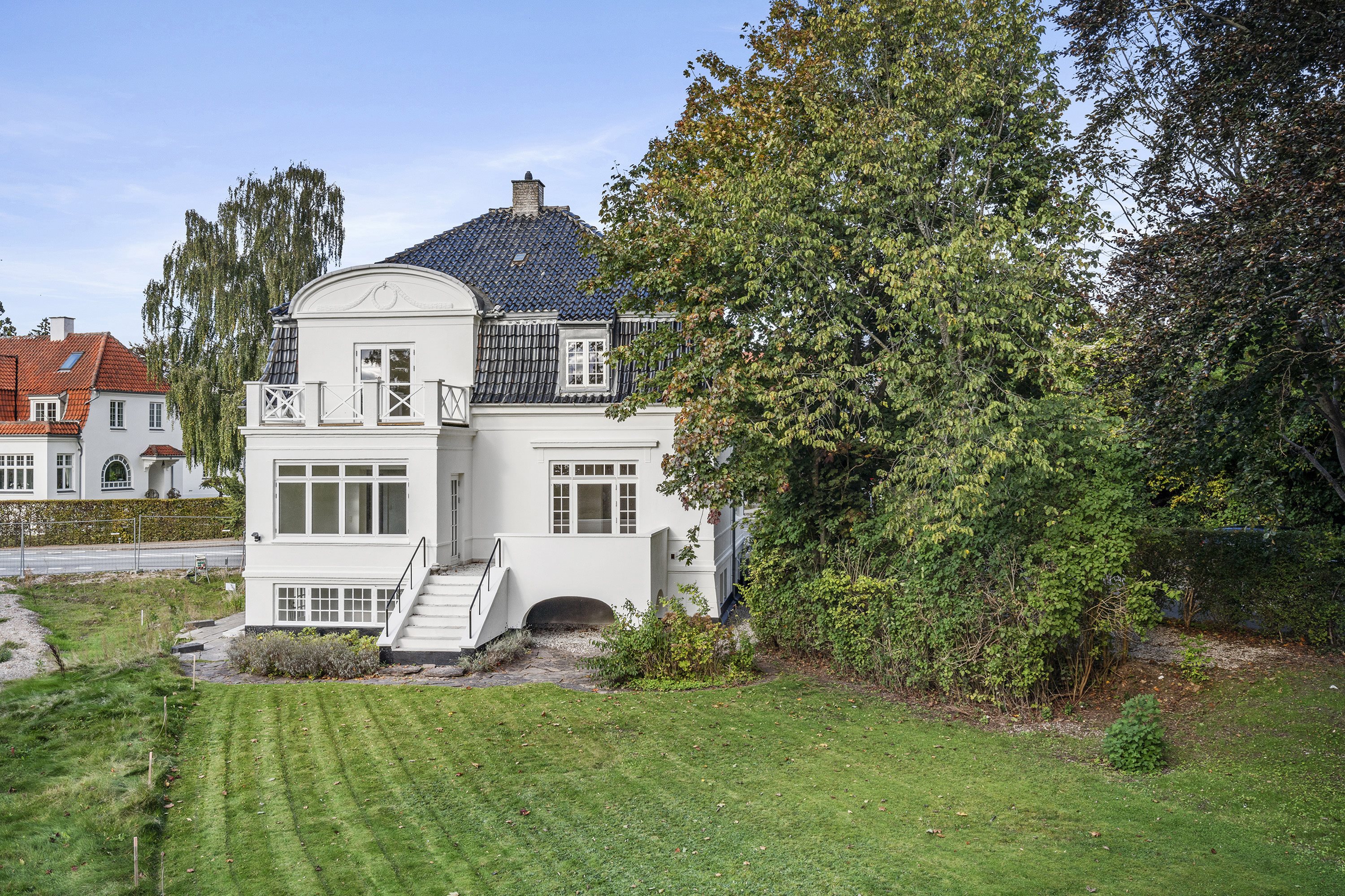 Fremhævet område billede i fuldskærmstilstand. Billede af Dronninggårds Alle 11, 2840 Holte