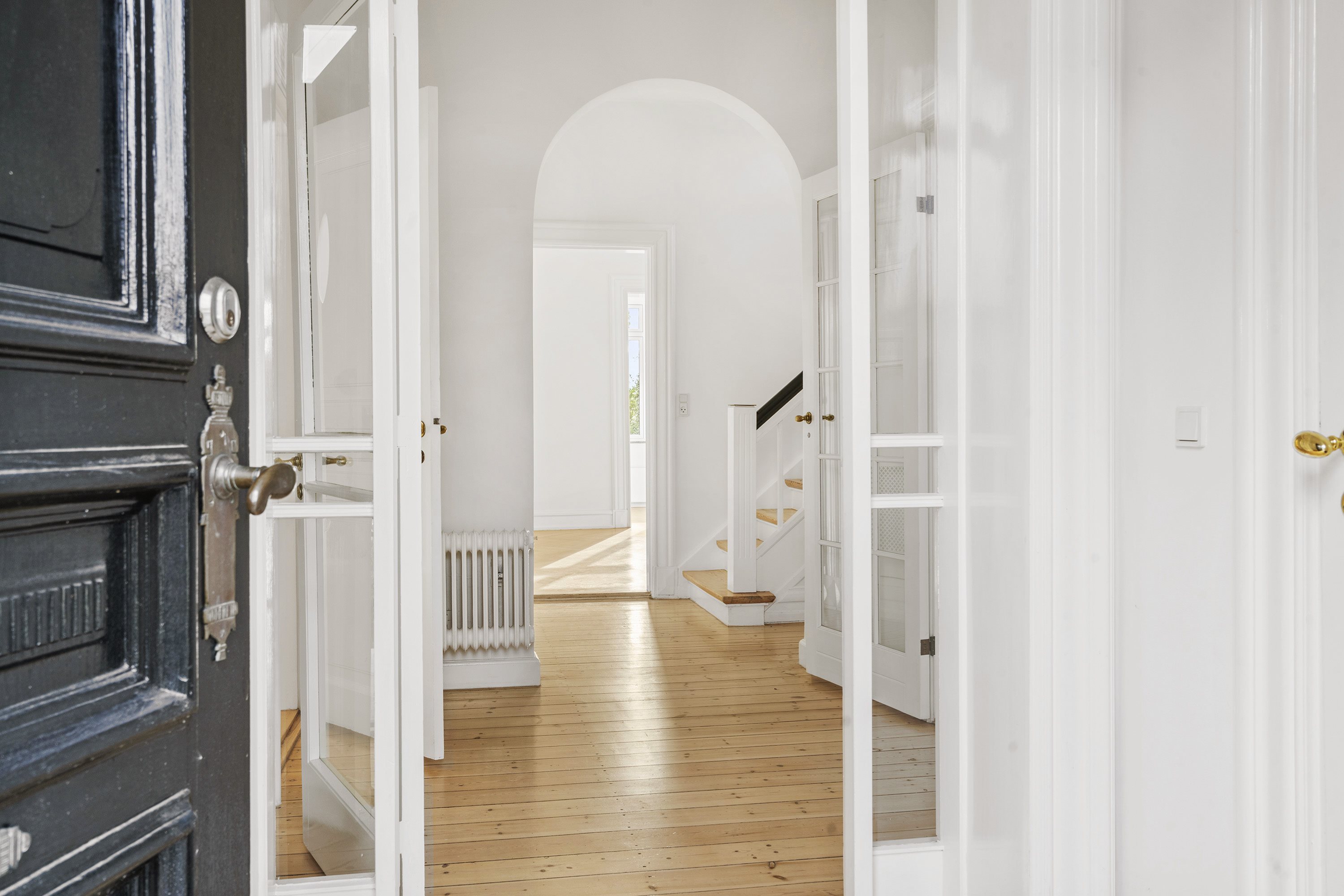 Fremhævet ejendommen billede i fuldskærmstilstand. Billede af Dronninggårds Alle 11, 2840 Holte