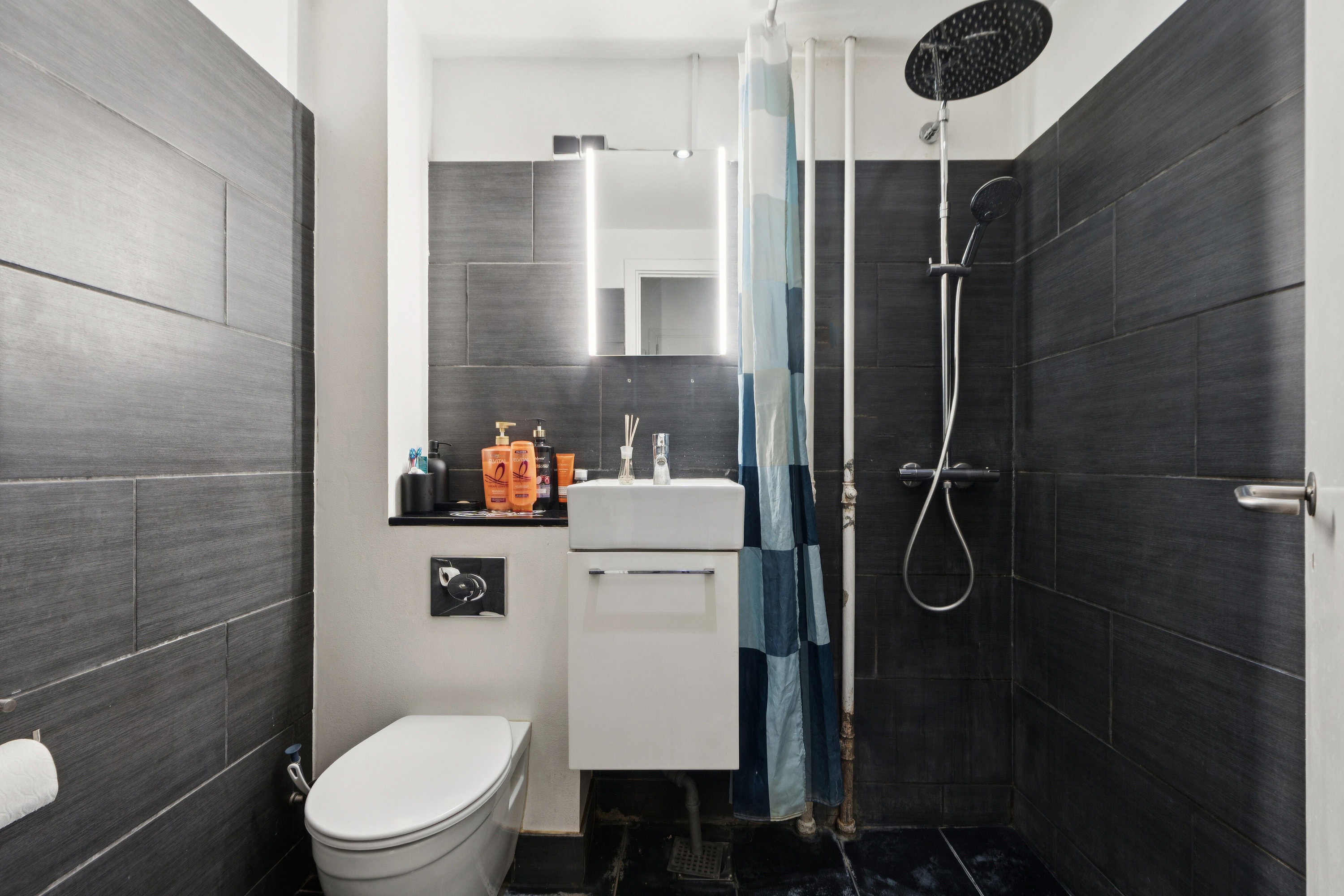 Fremhævet badeværelse billede i fuldskærmstilstand. Billede af Brøndbyvestervej 62B, 1. 3., 2605 Brøndby