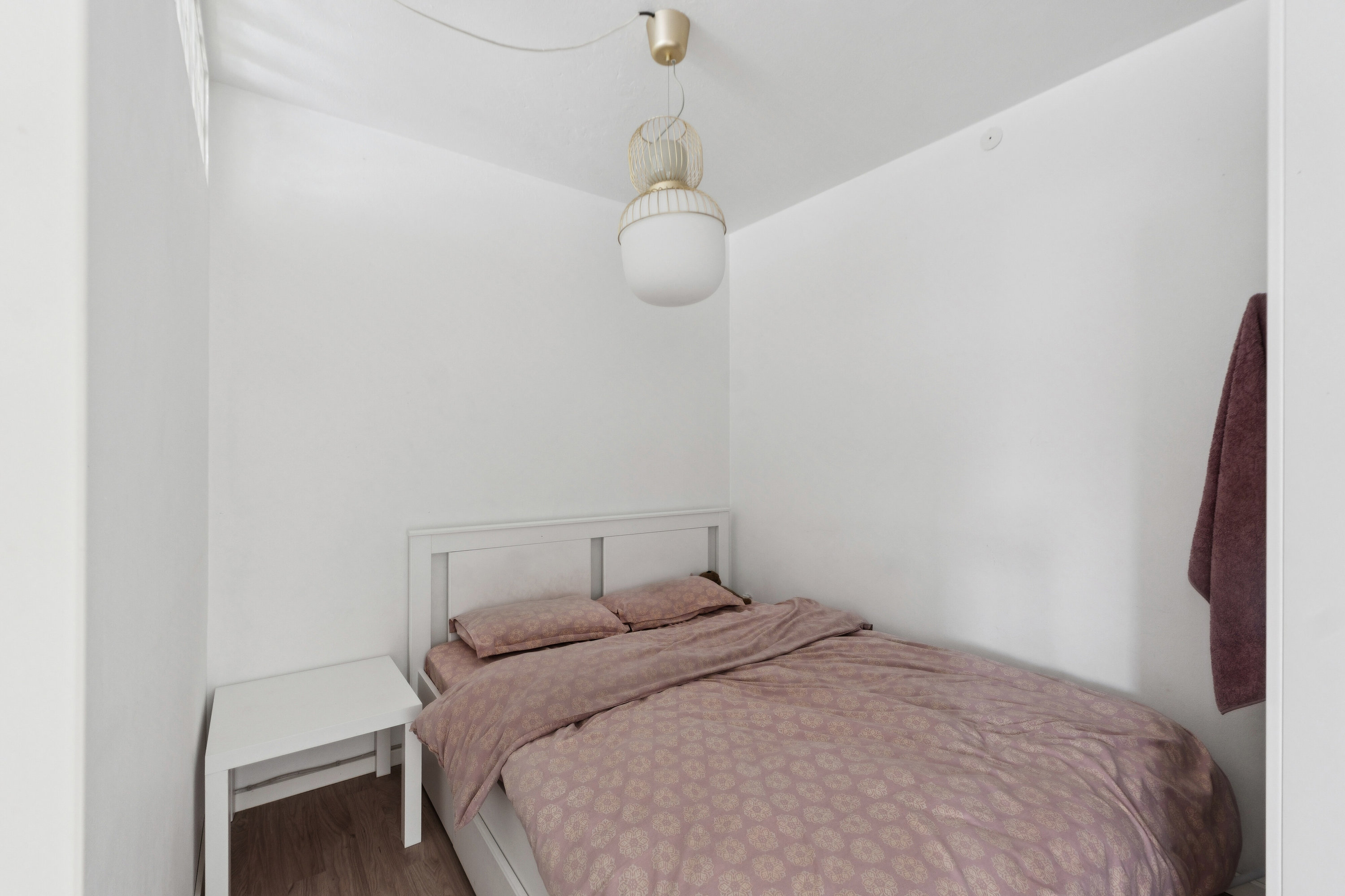 Fremhævet soveværelse billede i fuldskærmstilstand. Billede af Brøndbyvestervej 62B, 1. 3., 2605 Brøndby