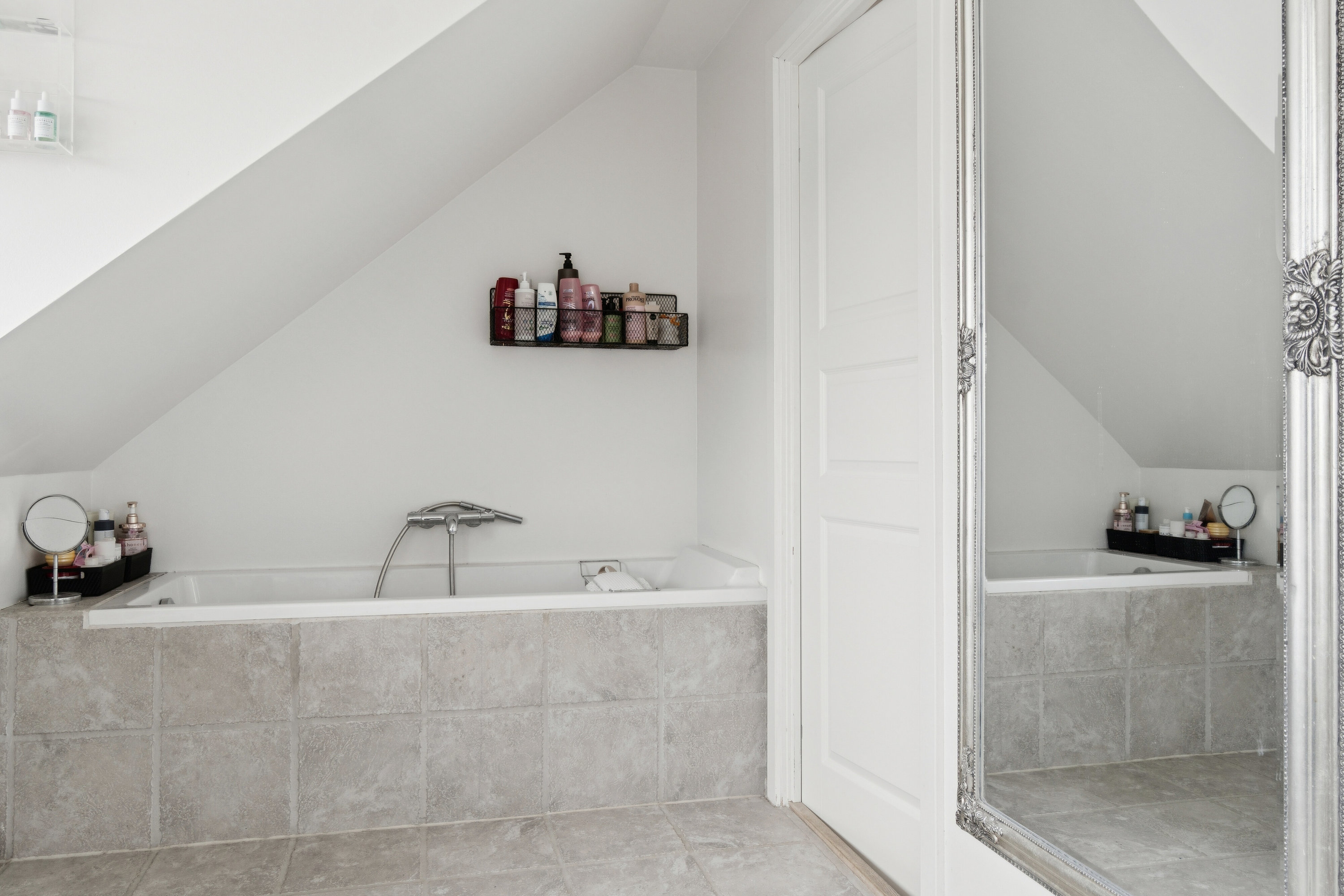 Fremhævet badeværelse billede i fuldskærmstilstand. Billede af Gammeltoft 11, 3790 Hasle