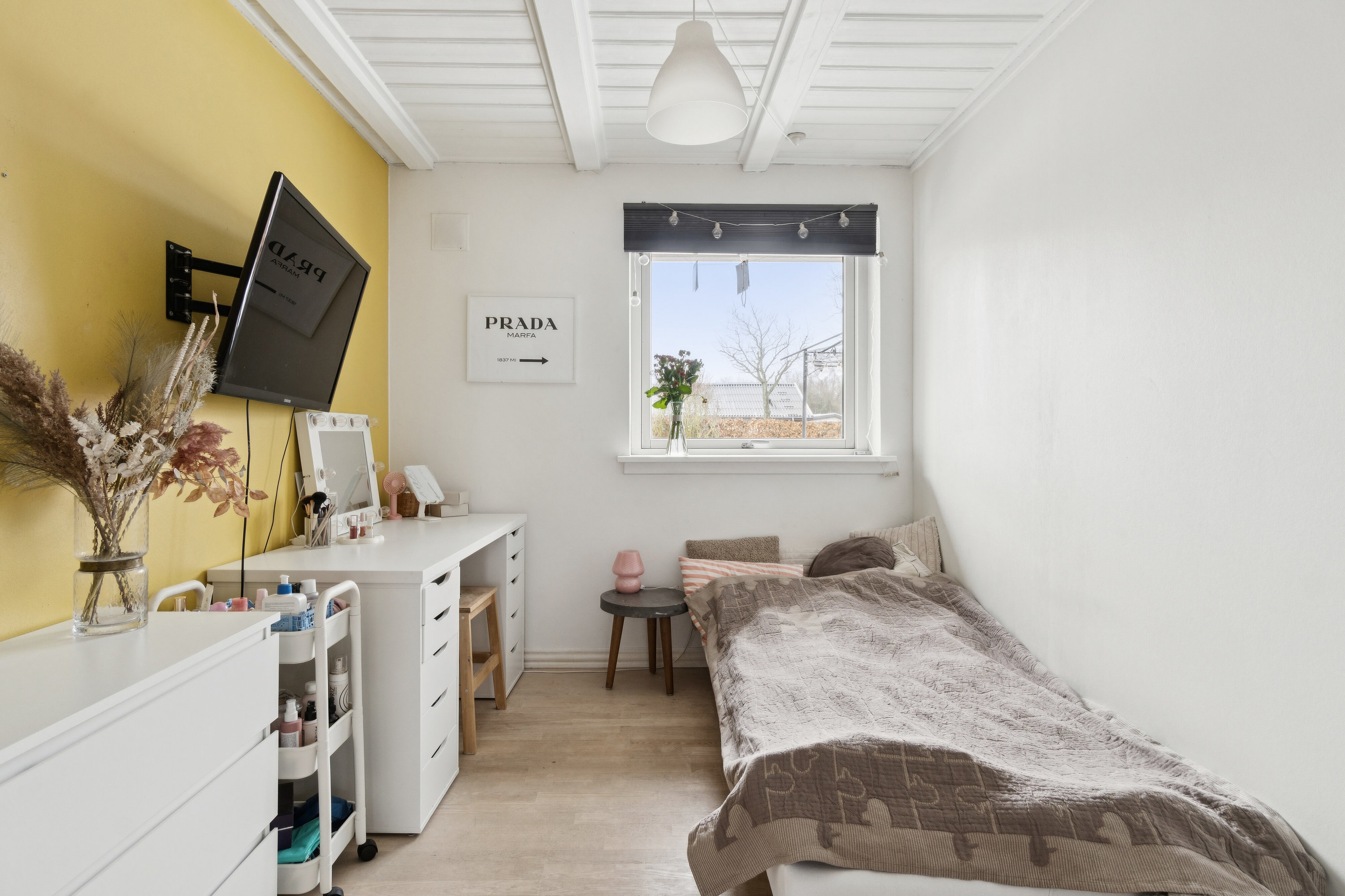 Fremhævet soveværelse billede i fuldskærmstilstand. Billede af Gammeltoft 11, 3790 Hasle