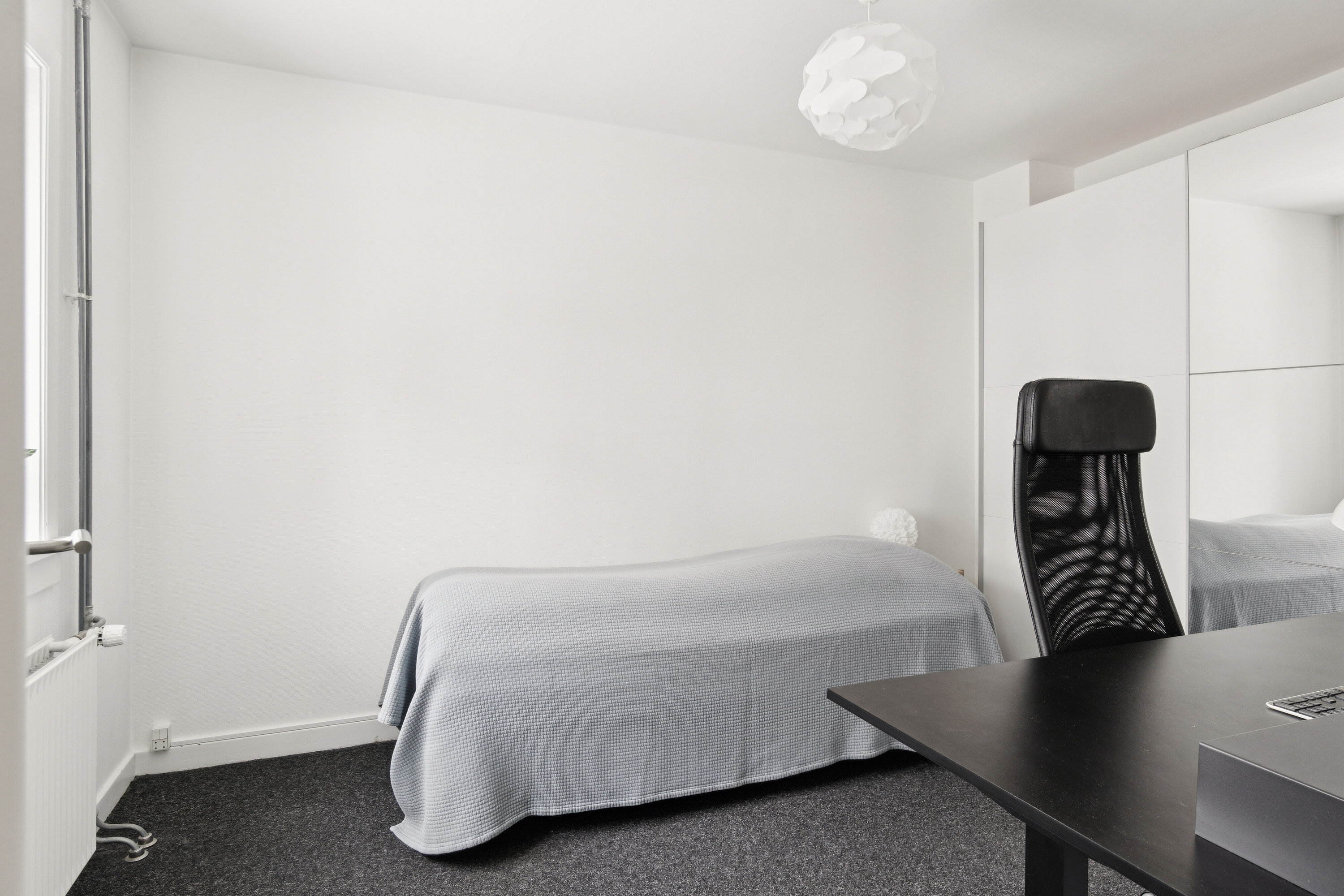 Fremhævet soveværelse billede i fuldskærmstilstand. Billede af Lyngbygårdsvej 53, 1. th., 2800 Kongens Lyngby