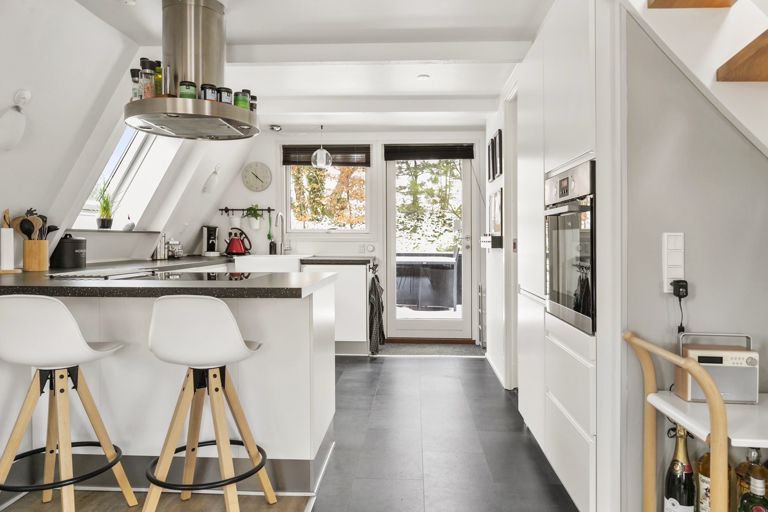 Fremhævet køkken billede i fuldskærmstilstand. Billede af Golfsvinget 59, Gatten, 9640 Farsø