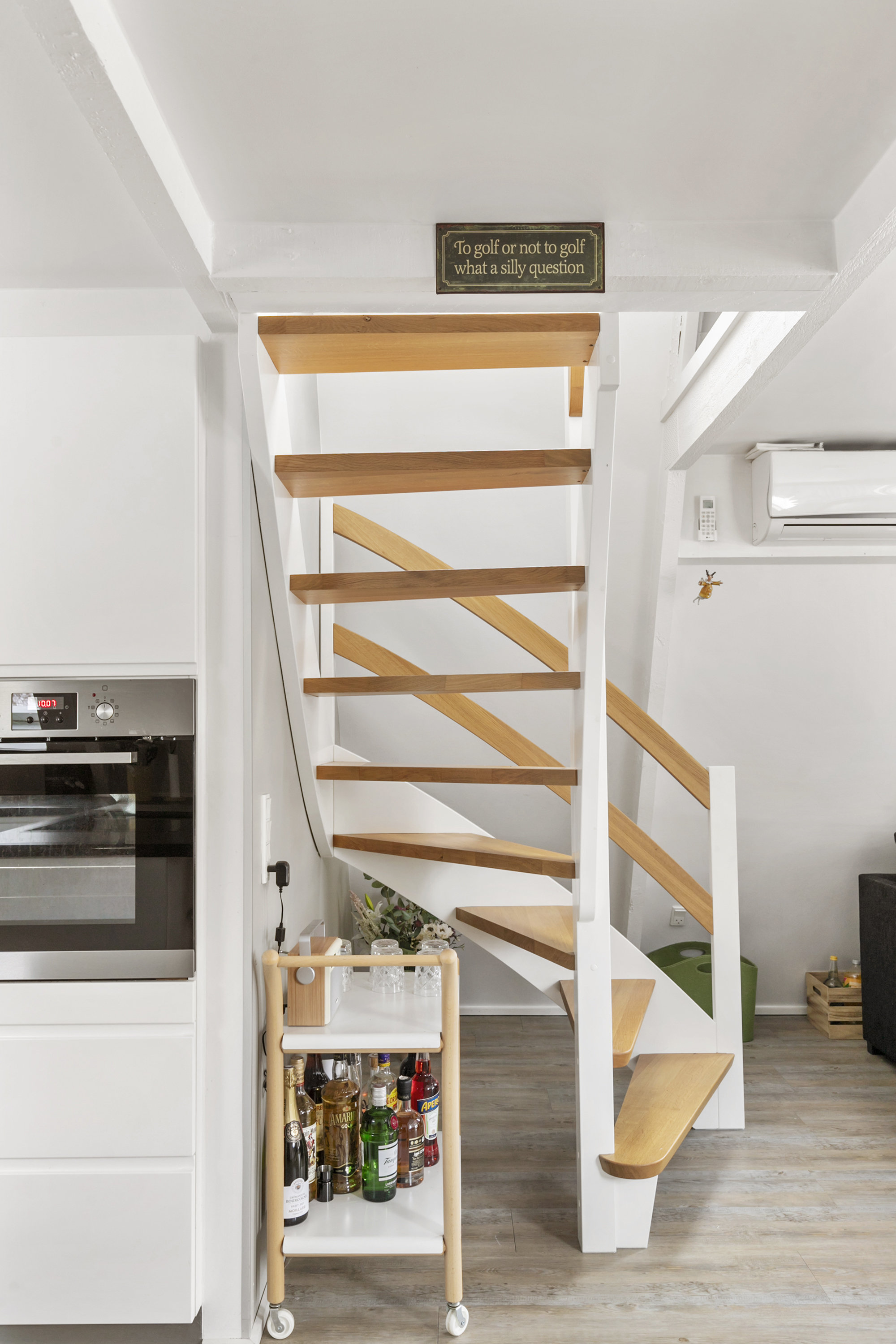 Fremhævet trappe billede i fuldskærmstilstand. Billede af Golfsvinget 59, Gatten, 9640 Farsø