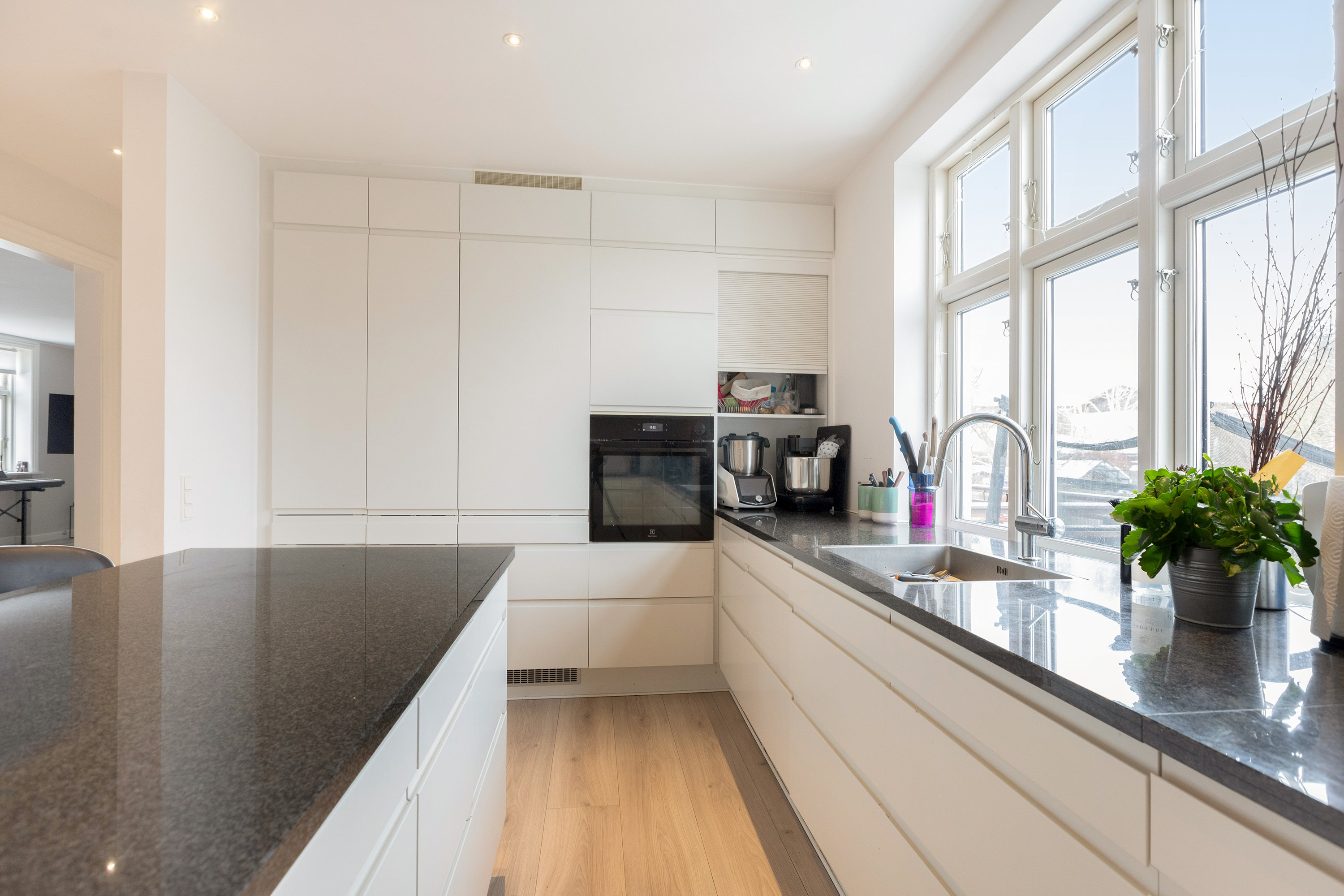 Fremhævet  billede i fuldskærmstilstand. Billede af Engvej 43, st.., 2300 København S