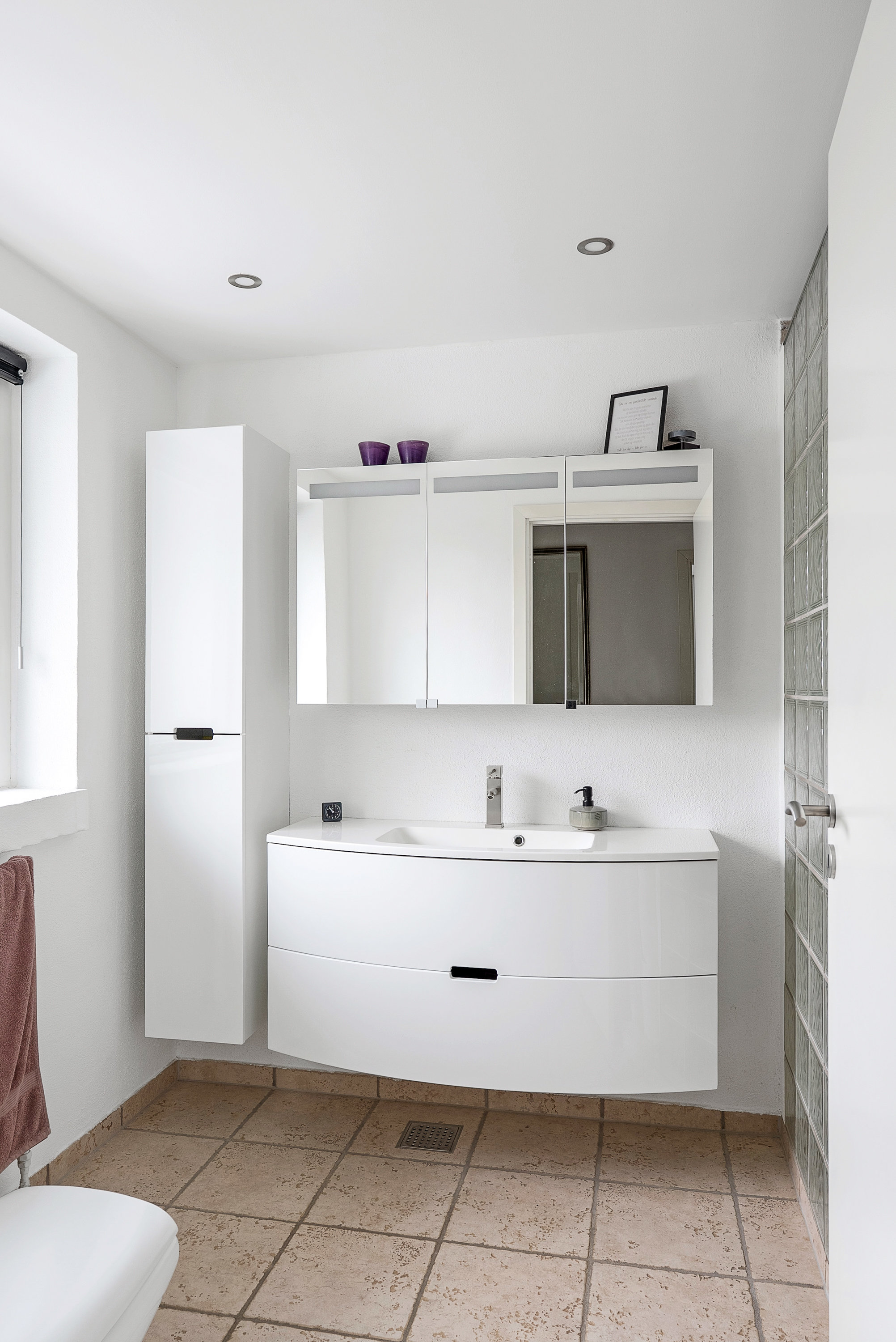 Fremhævet badeværelse billede i fuldskærmstilstand. Billede af Mariehønevænget 12, Hjallese, 5260 Odense S