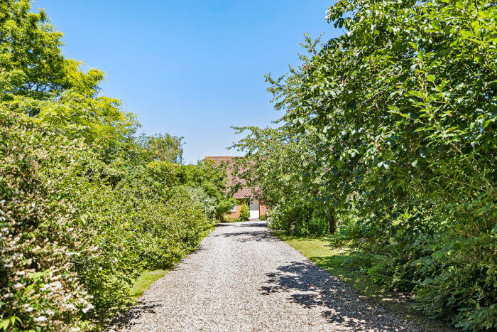 Fremhævet indkørsel billede i fuldskærmstilstand. Billede af Pibervejen 1, Gimlinge, 4200 Slagelse